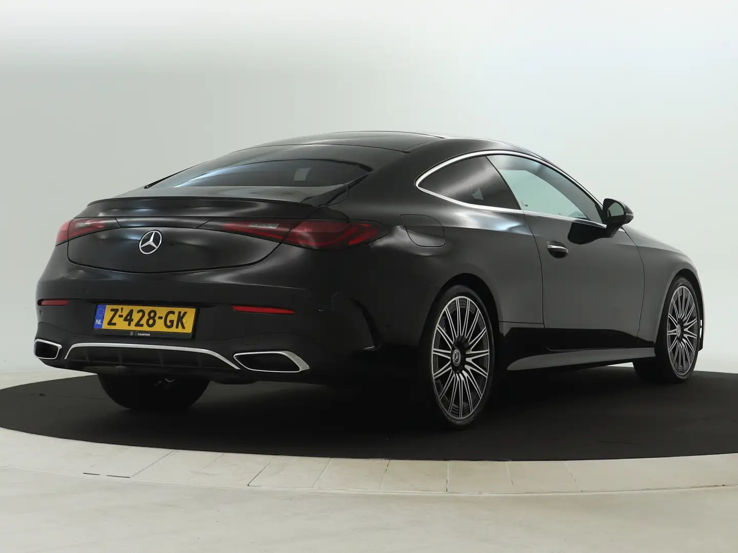 Mercedes-Benz CLE 200 Coupé AMG Line | AMG Styling | Dodehoek Assistent Schwarz - 2