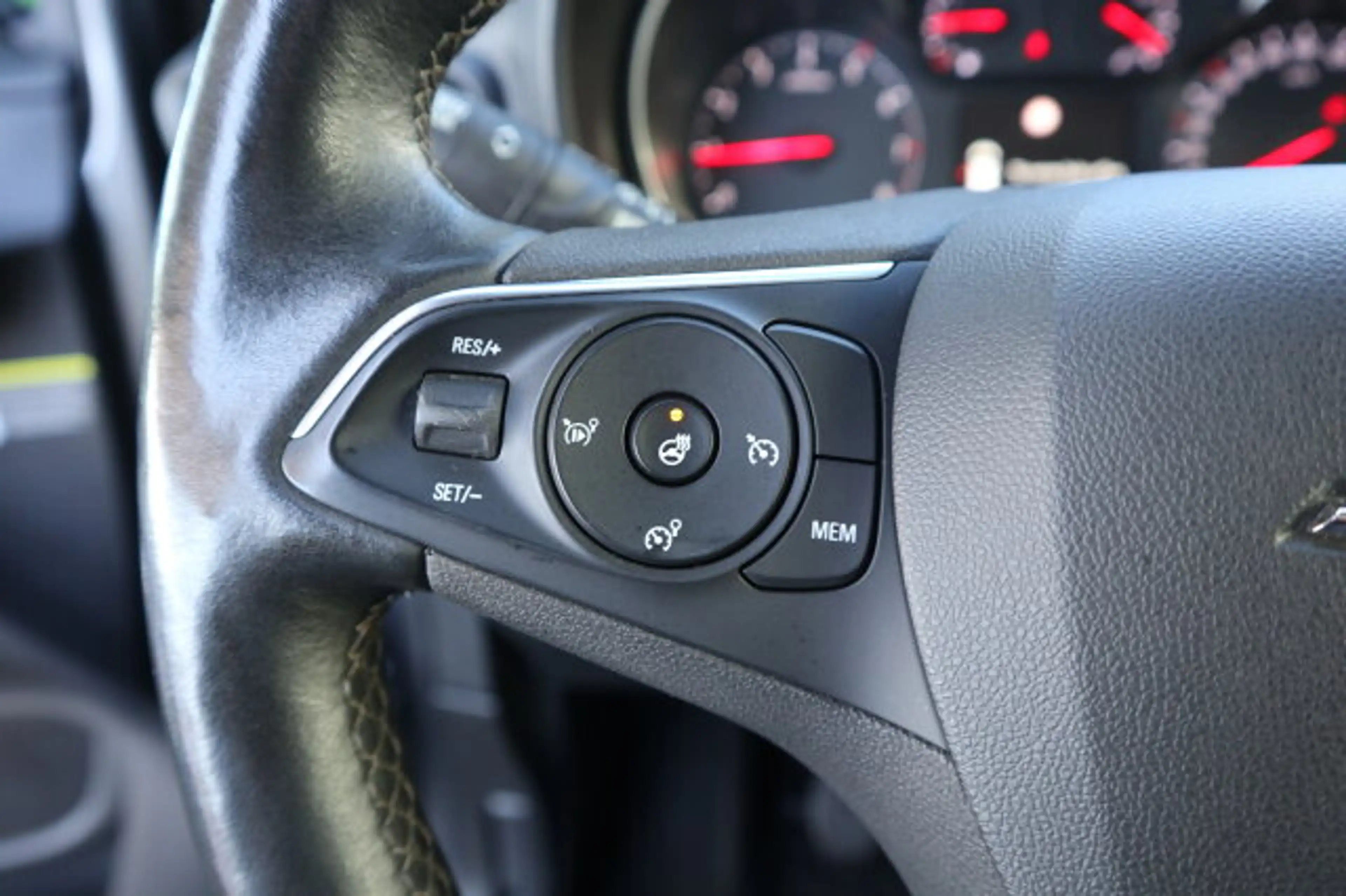 Opel Combo Life 1.2 Turbo Edition Navi/Klima Sitzhzg./MF-Lenkrad/BC/eFH./NSW/Schadstoffarm nach Abgasnorm Euro 6d — photo 14
