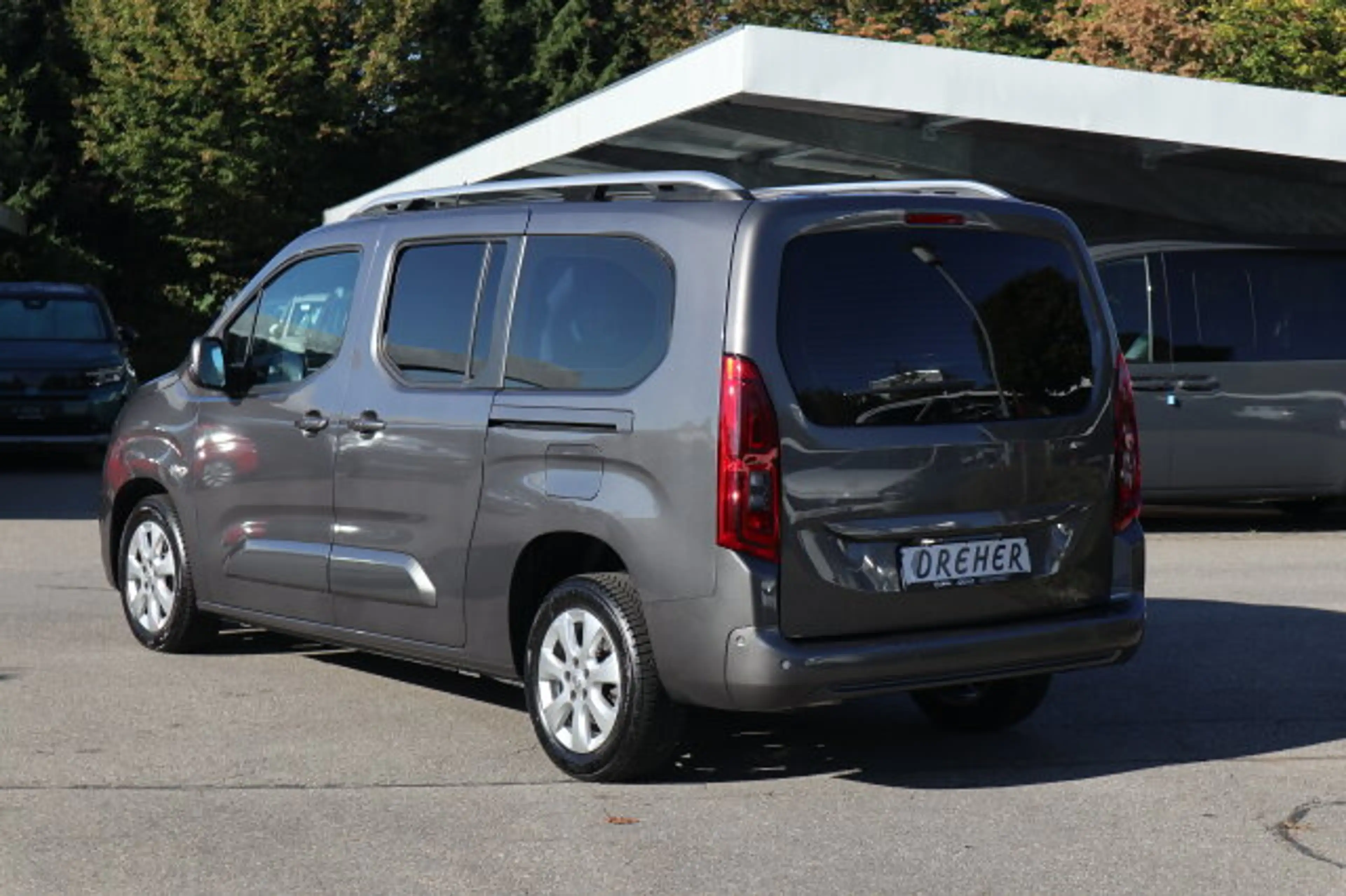 Opel Combo Life 1.2 Turbo Edition Navi/Klima Sitzhzg./MF-Lenkrad/BC/eFH./NSW/Schadstoffarm nach Abgasnorm Euro 6d — photo 5