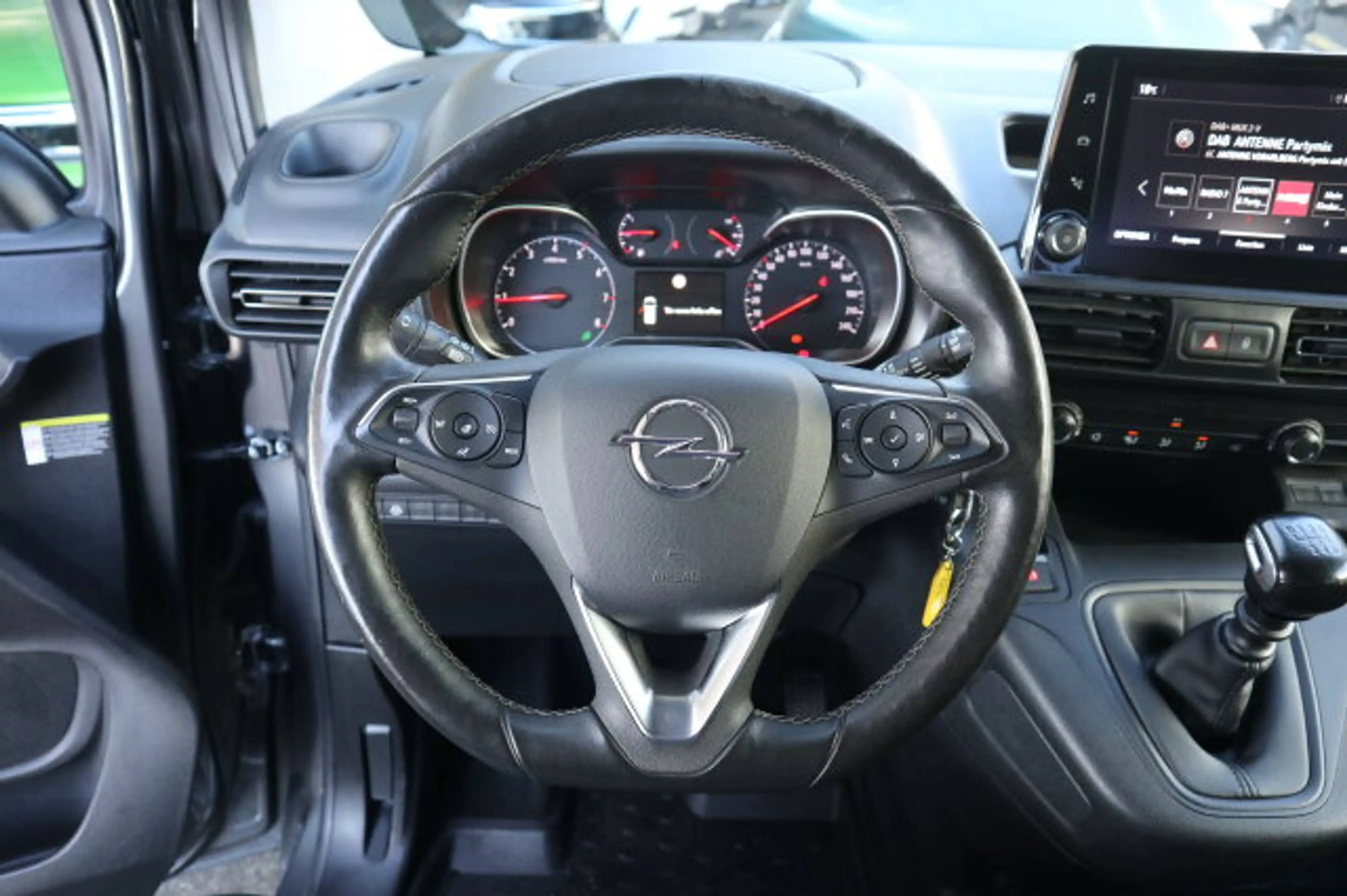 Opel Combo Life 1.2 Turbo Edition Navi/Klima Sitzhzg./MF-Lenkrad/BC/eFH./NSW/Schadstoffarm nach Abgasnorm Euro 6d — photo 13