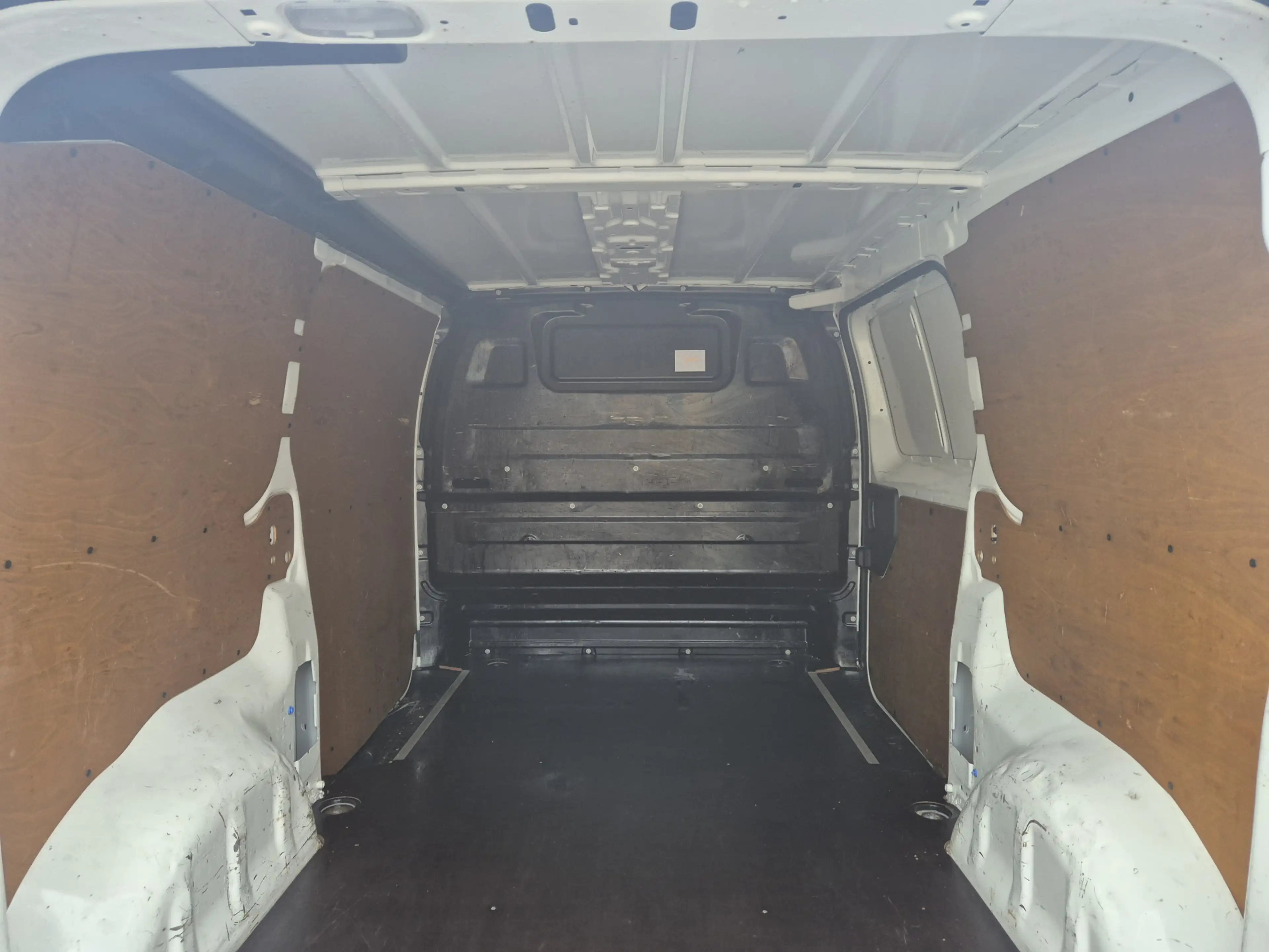 Peugeot e-Expert Premium 75 kWh 300km wltp long rang trekhaak snell — photo 9