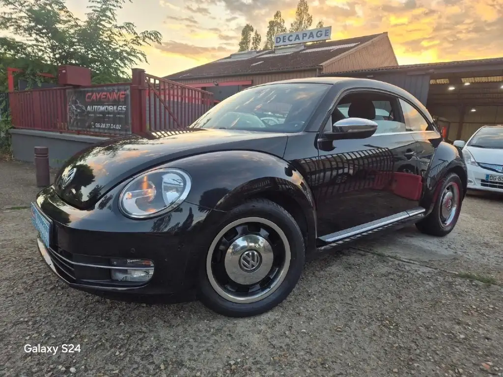 Volkswagen Coccinelle 2015 из Европы — купить под ключ