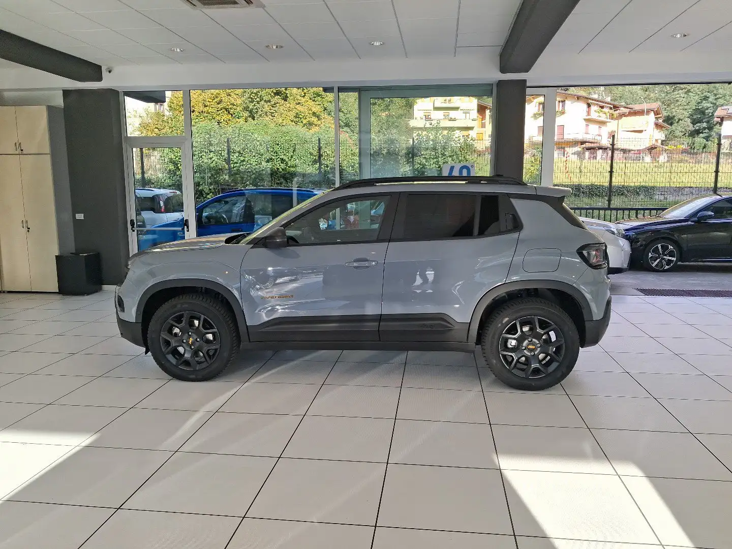 Jeep Avenger Avenger 1.2 Turbo 136 CV MHEV 4xe The North Face Gris - 2