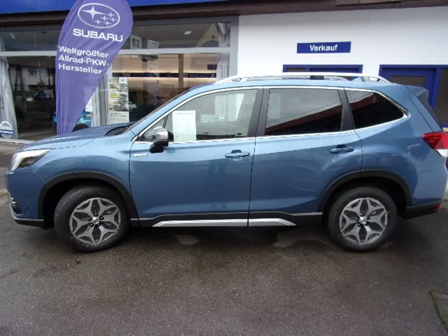 Subaru Forester 2.0ie Lineartronic Comfort Mj2024 Blue - 2