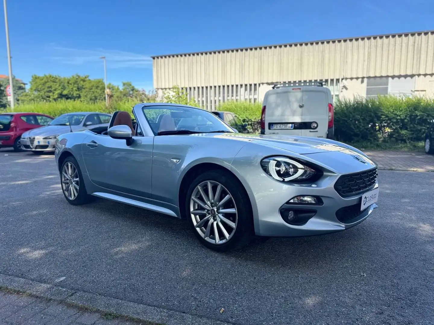 Fiat 124 Spider 1.4 m-air Lusso Argintiu - 2