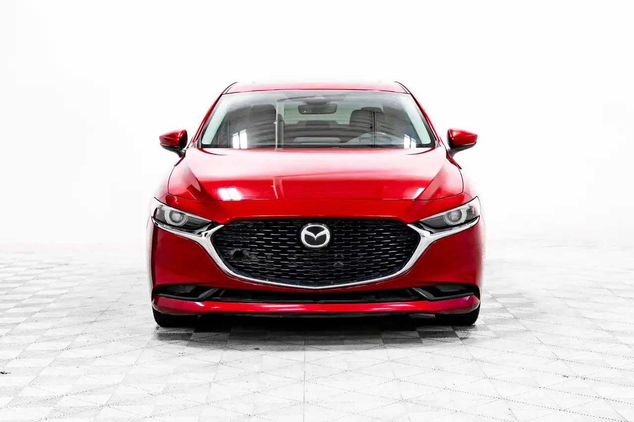 Mazda 3 снимка Mazda 3