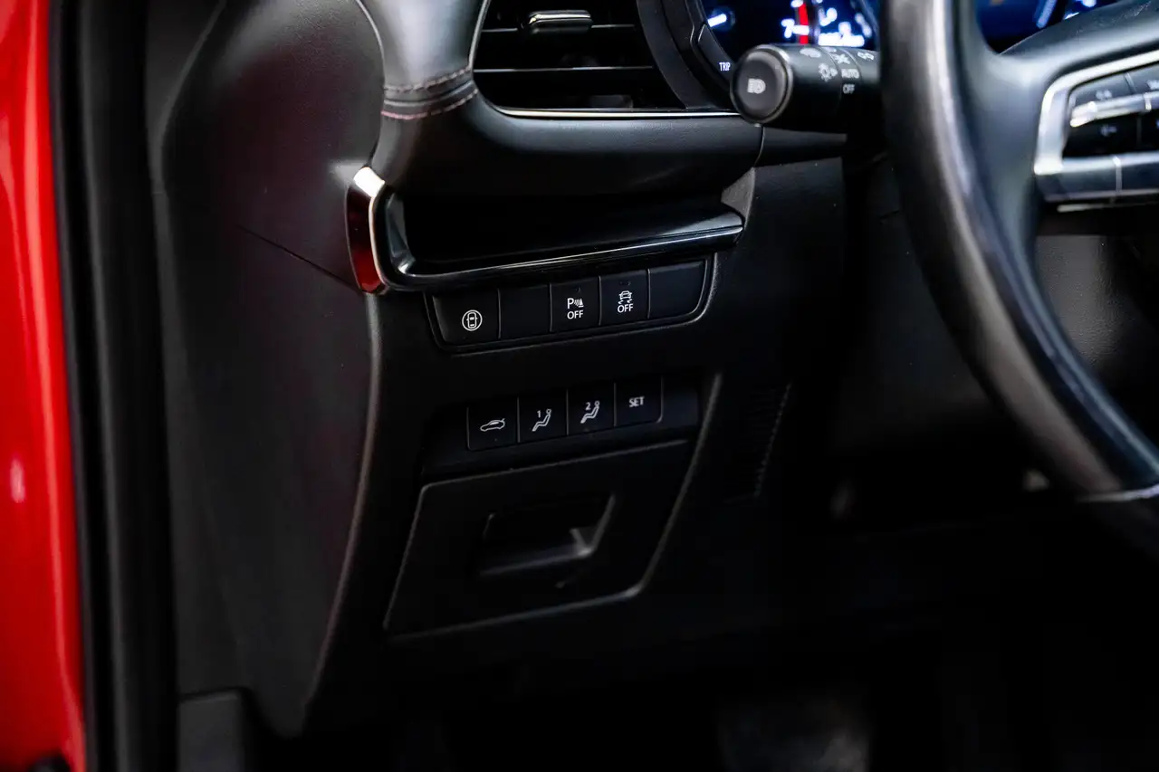 Mazda 3 снимка Mazda 3