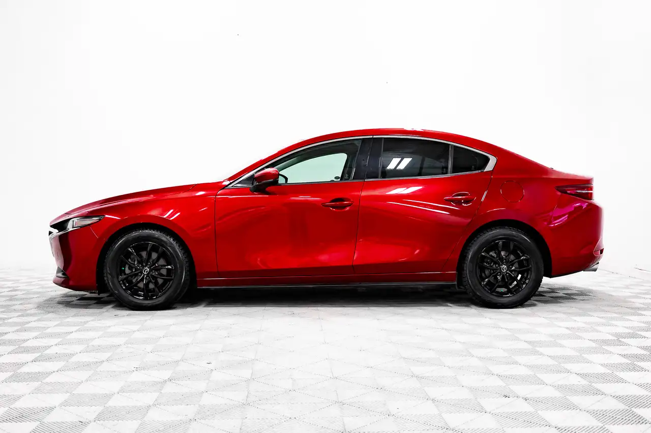 Mazda 3 снимка Mazda 3