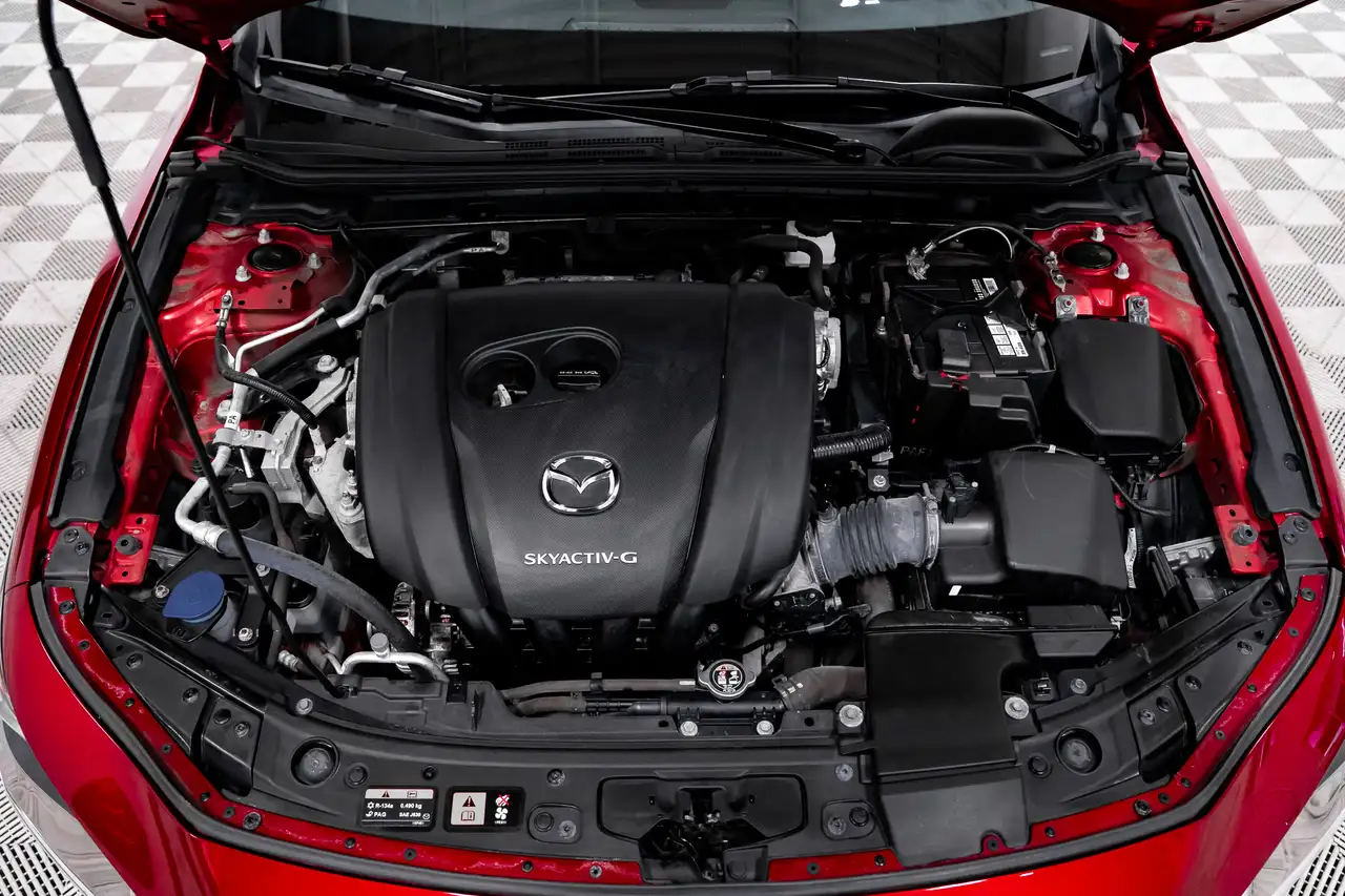 Mazda 3 снимка Mazda 3