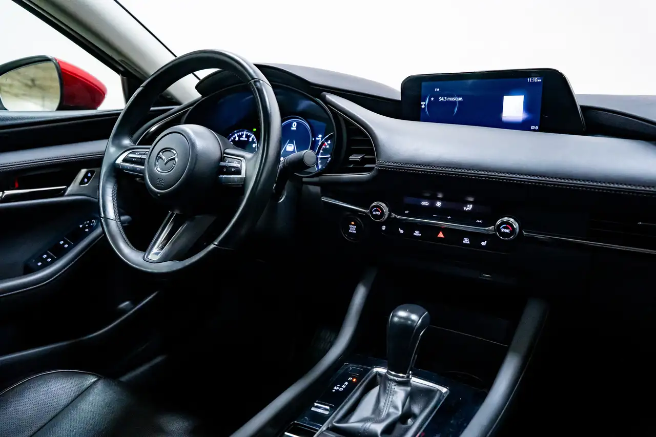 Mazda 3 снимка Mazda 3
