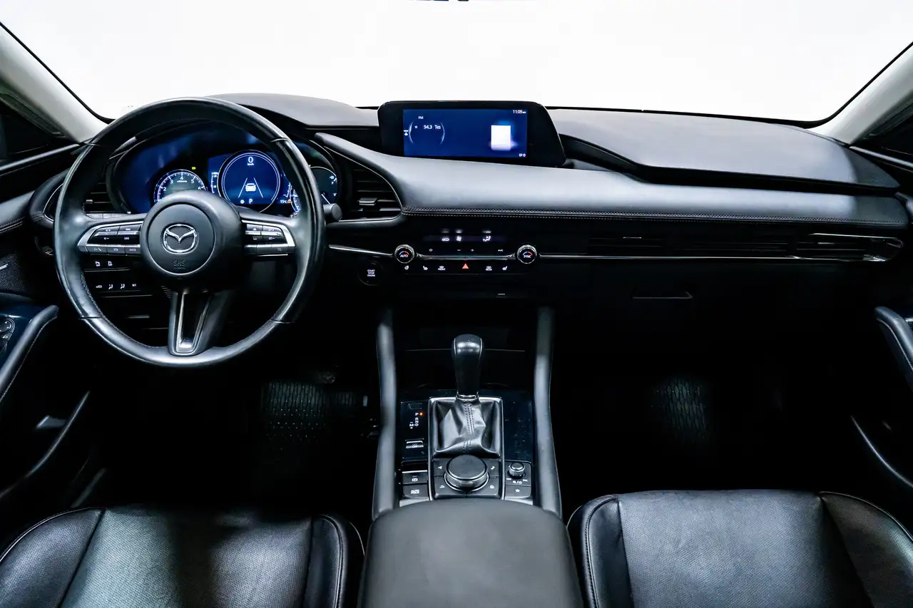 Mazda 3 снимка Mazda 3