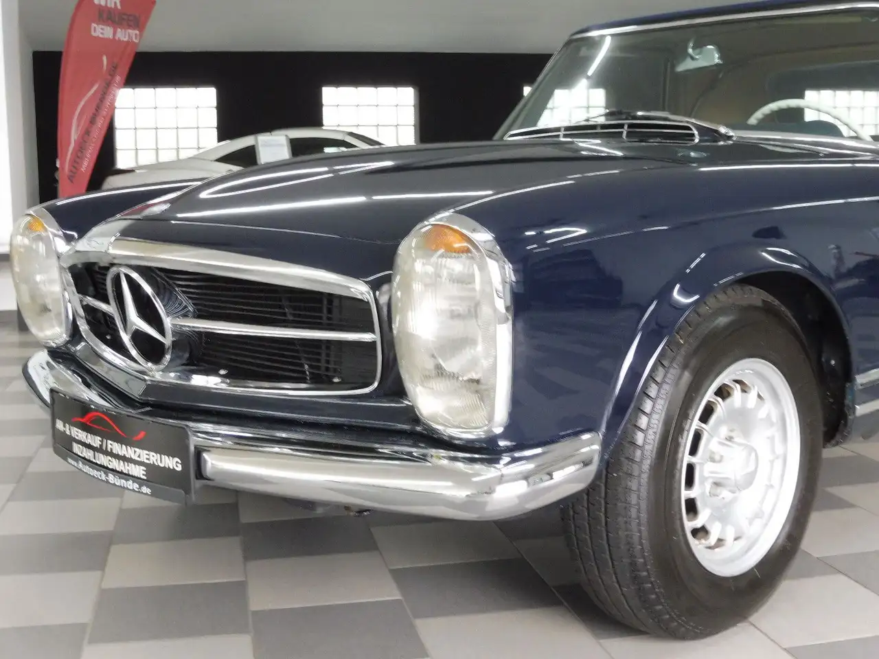 Mercedes-Benz 250