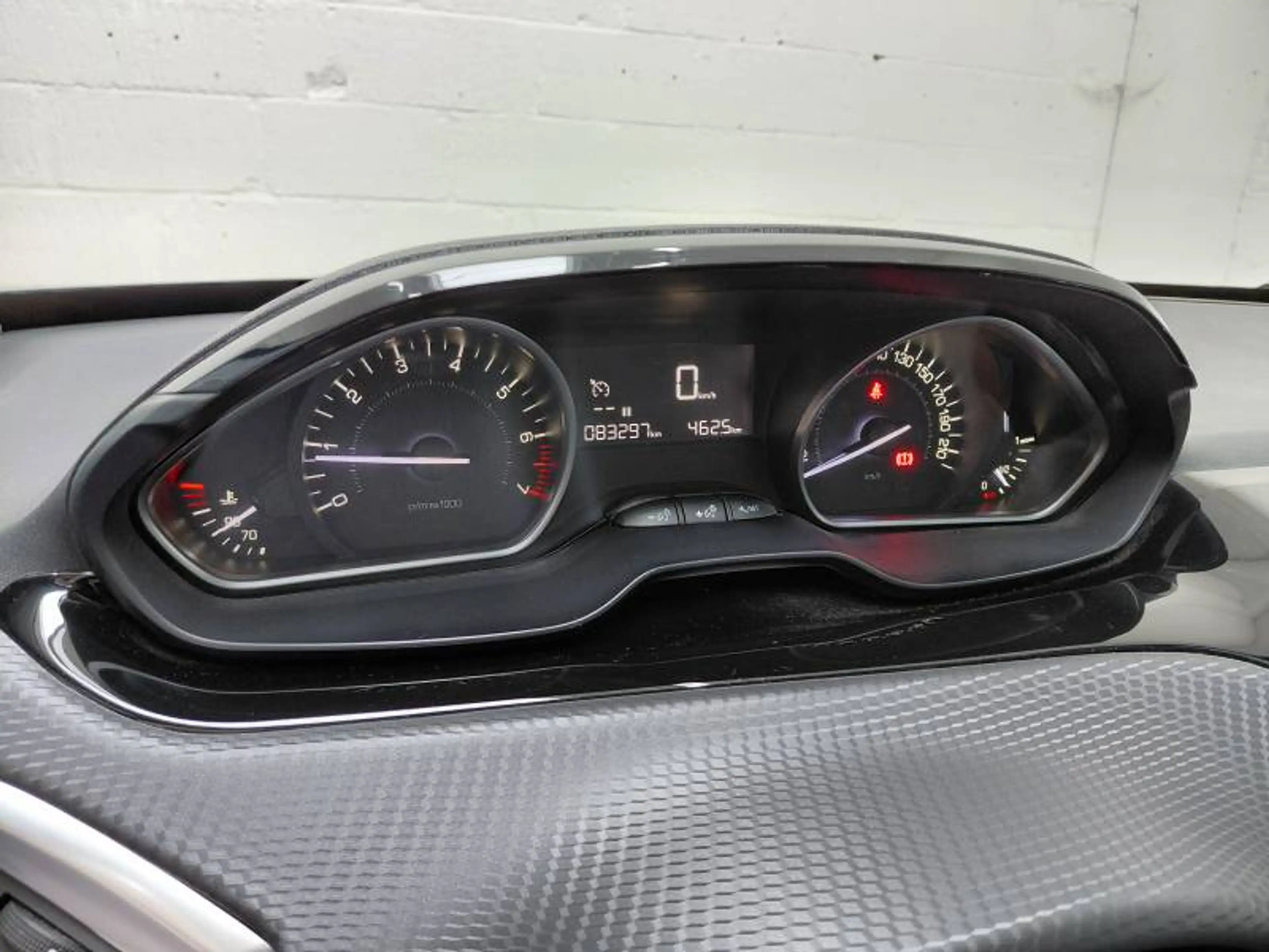 Peugeot 2008 1 1.2 Puretech 60kW Style — photo 15