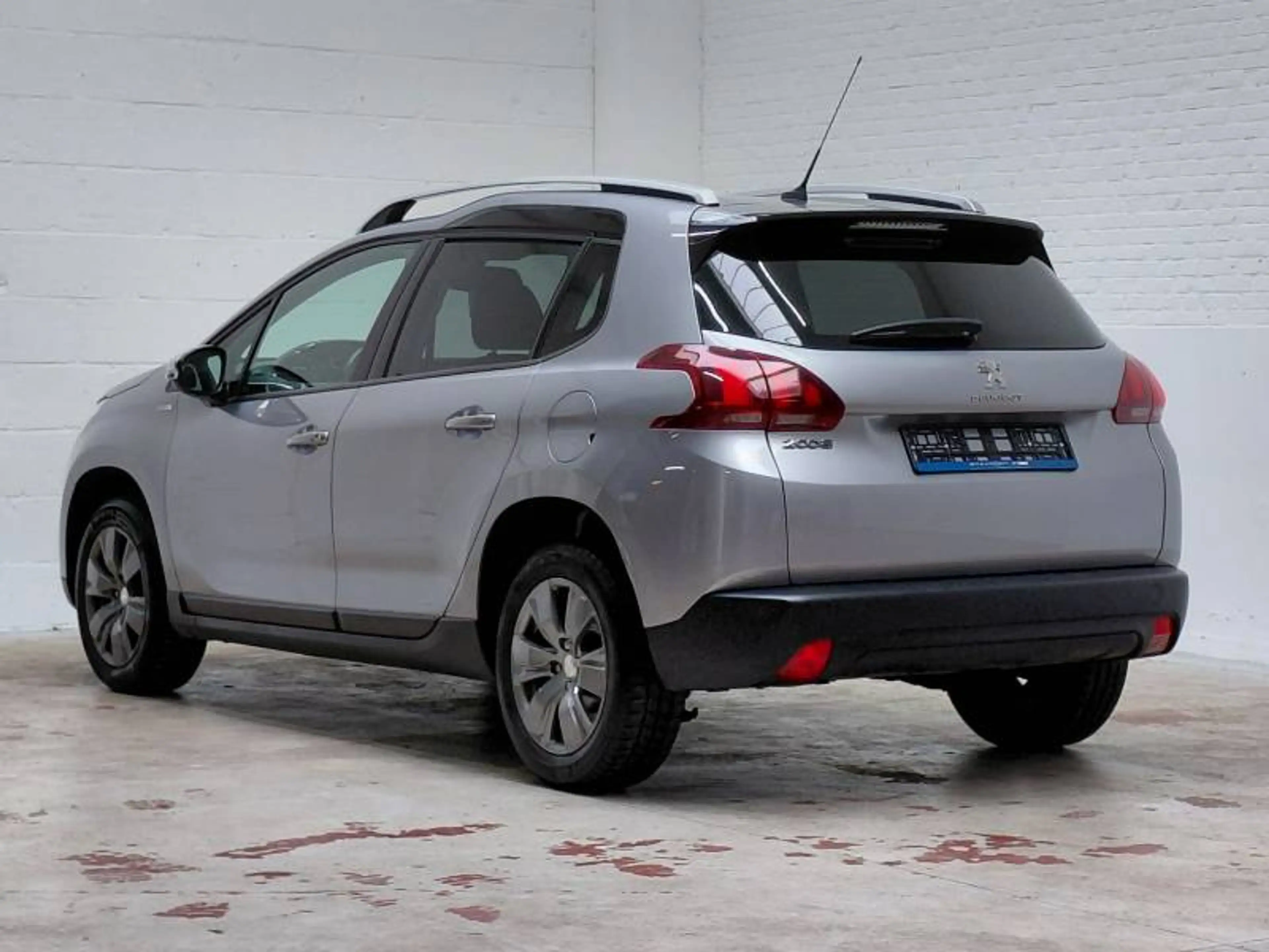 Peugeot 2008 1 1.2 Puretech 60kW Style — photo 7