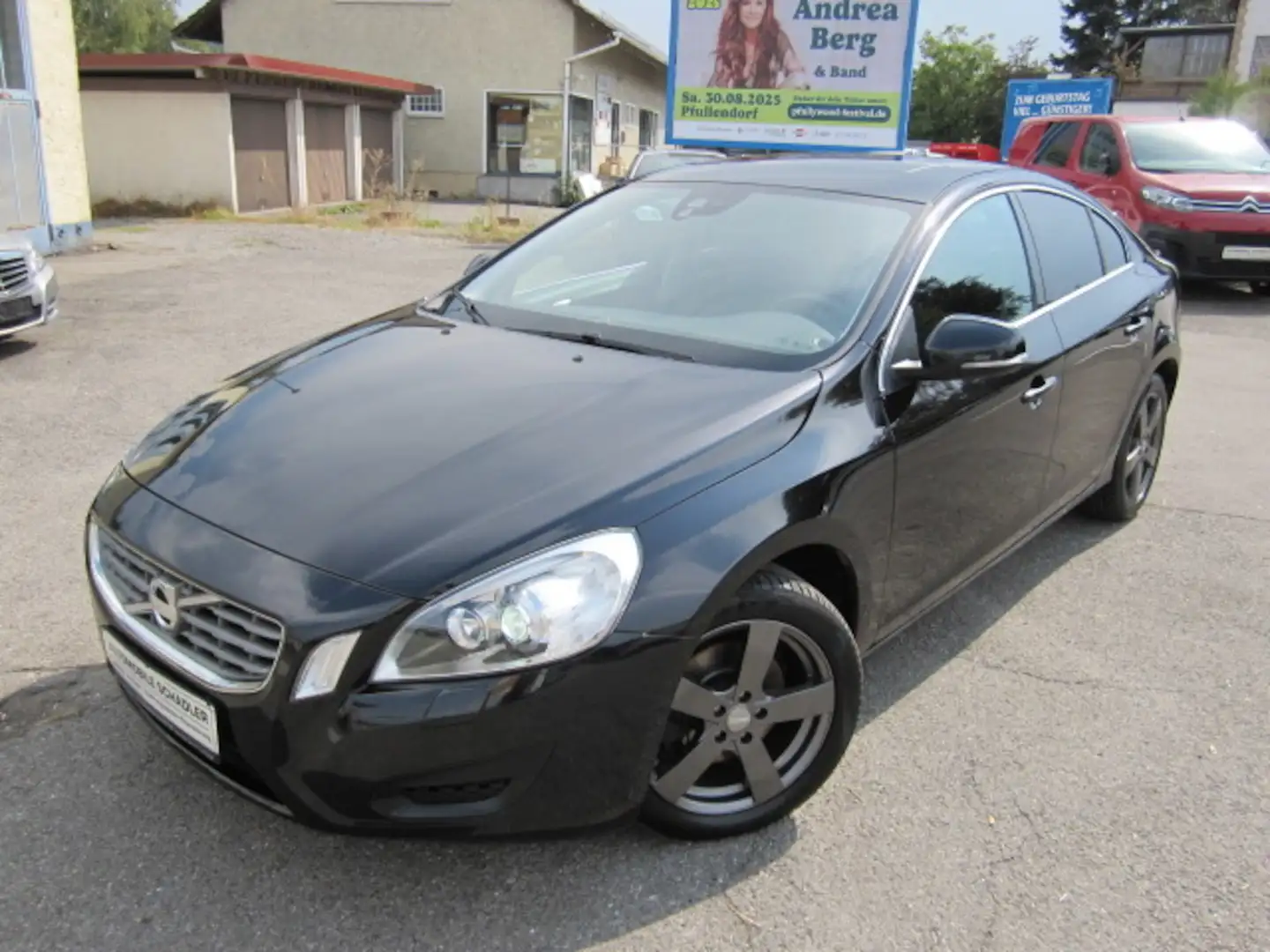 Volvo S60 D5 Momentum ~ Klima ~ Navi ~ AHK ~ GSHD Nero - 1