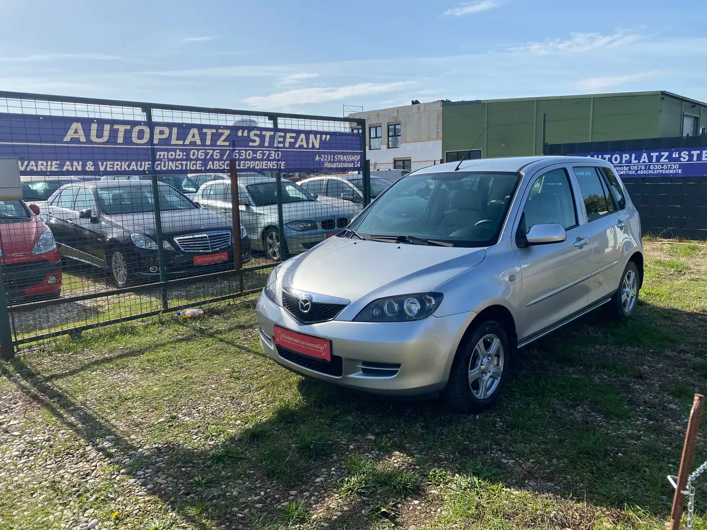 Mazda 2 1.25 Comfort Grau - 2