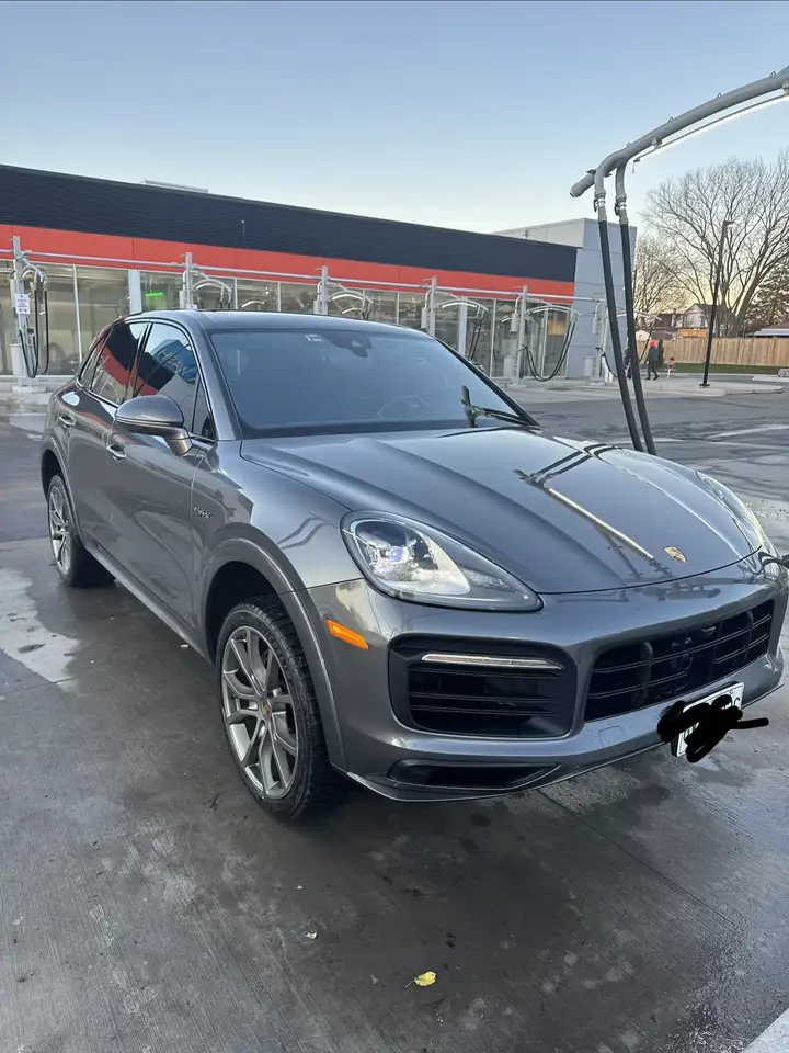 Porsche Cayenne снимка Porsche Cayenne