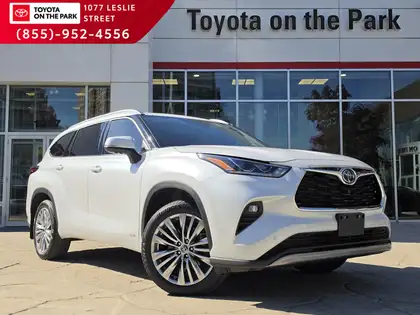 White 2024 Toyota Highlander Hybrid SUV / Crossover All-Wheel Drive Automatic