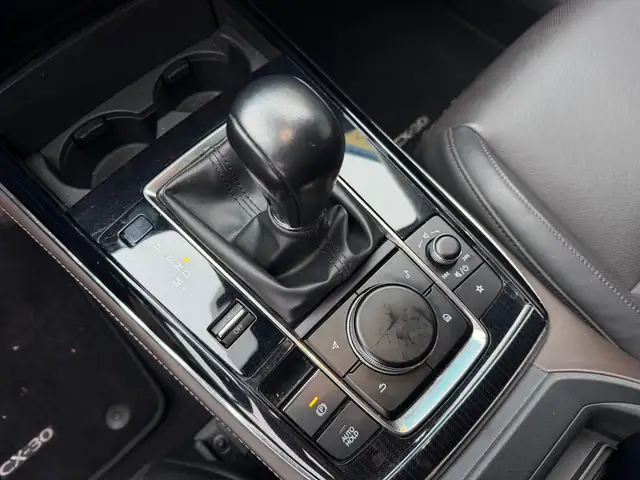 Mazda CX-30 view 10