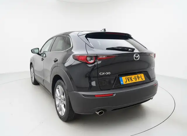 Mazda CX-30 view 3
