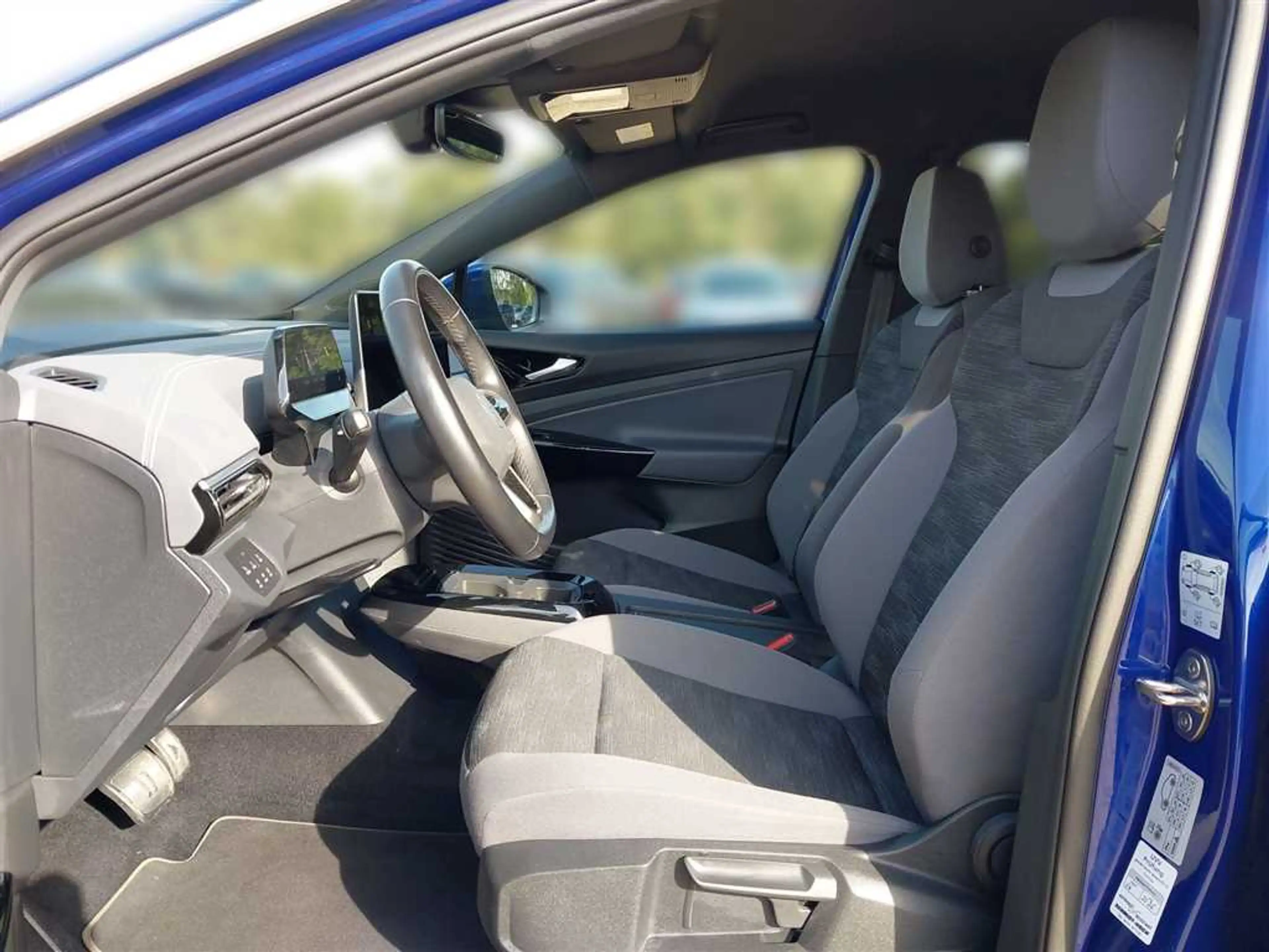 Volkswagen ID.5 Pro 82 kWh — photo 8