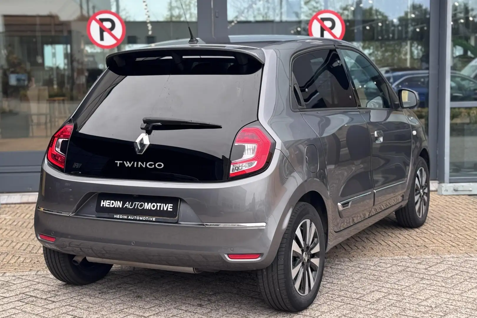 Renault Twingo 1.0 SCe Intens | Navigatie via App | Camera | Crui Gris - 2