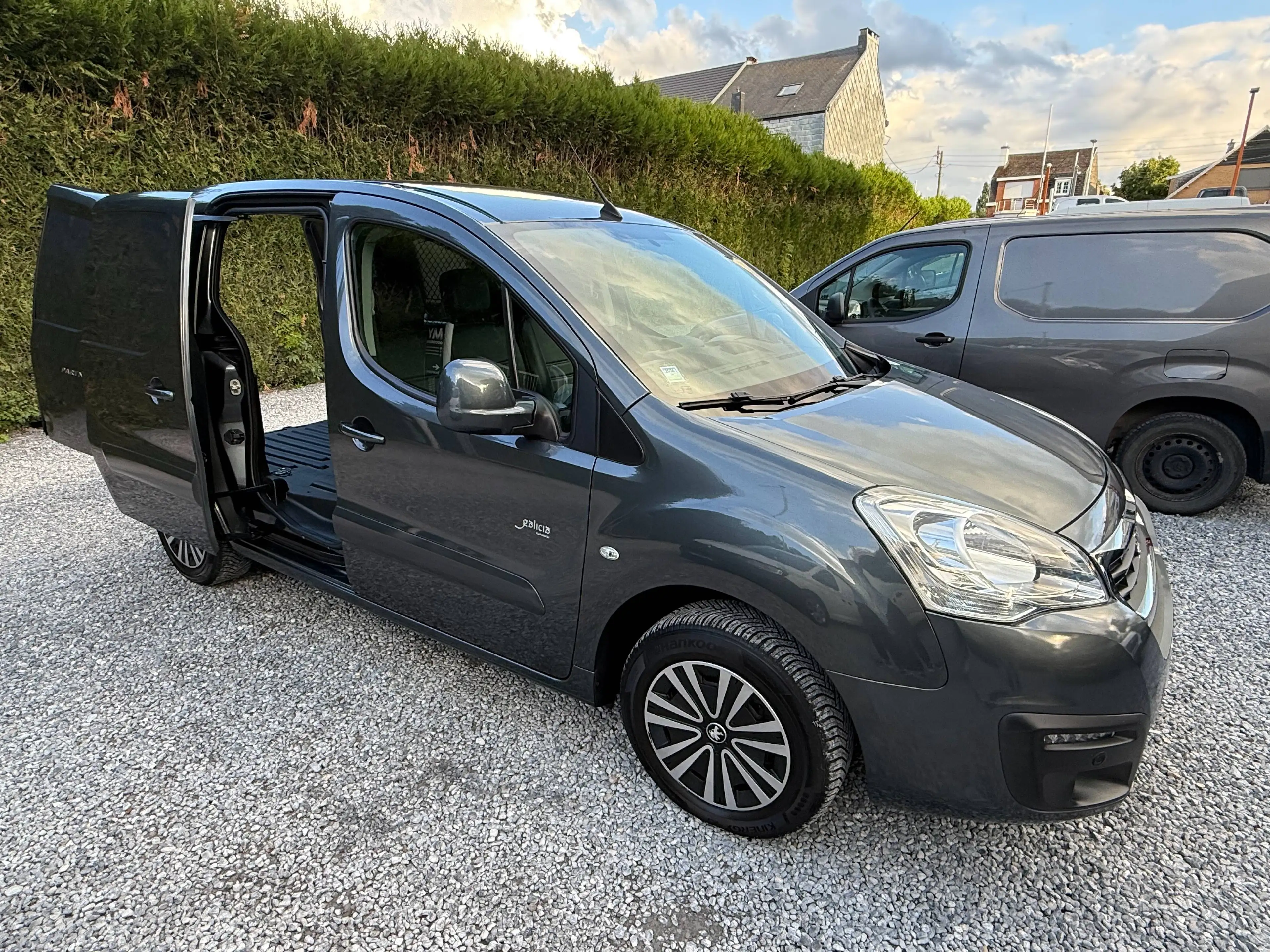 Peugeot Partner GALICIA - 1.6 HDi - 3 PLACES - UTILITAIRE - 100.000 KM - A VOIR - — photo 13