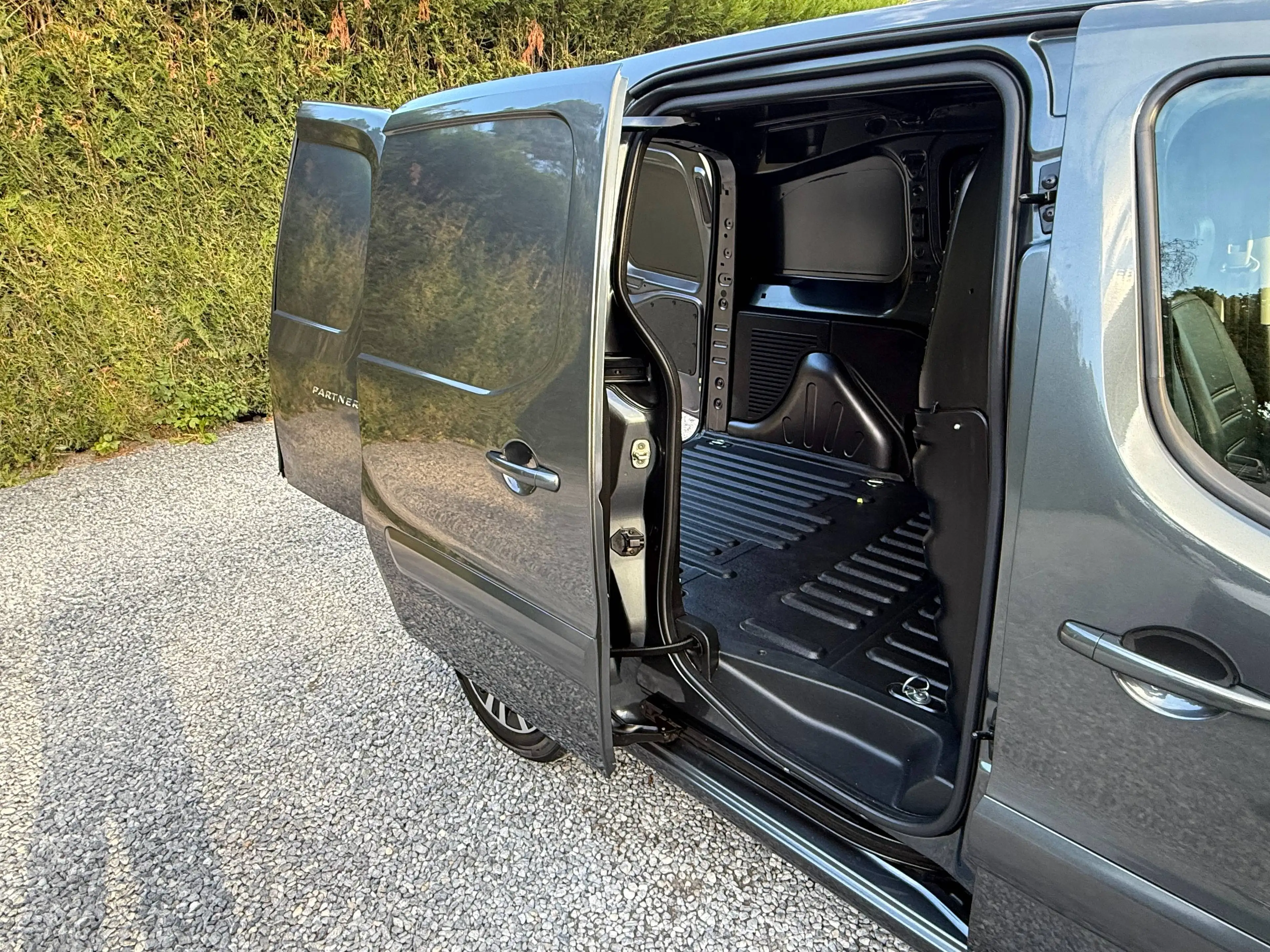 Peugeot Partner GALICIA - 1.6 HDi - 3 PLACES - UTILITAIRE - 100.000 KM - A VOIR - — photo 12
