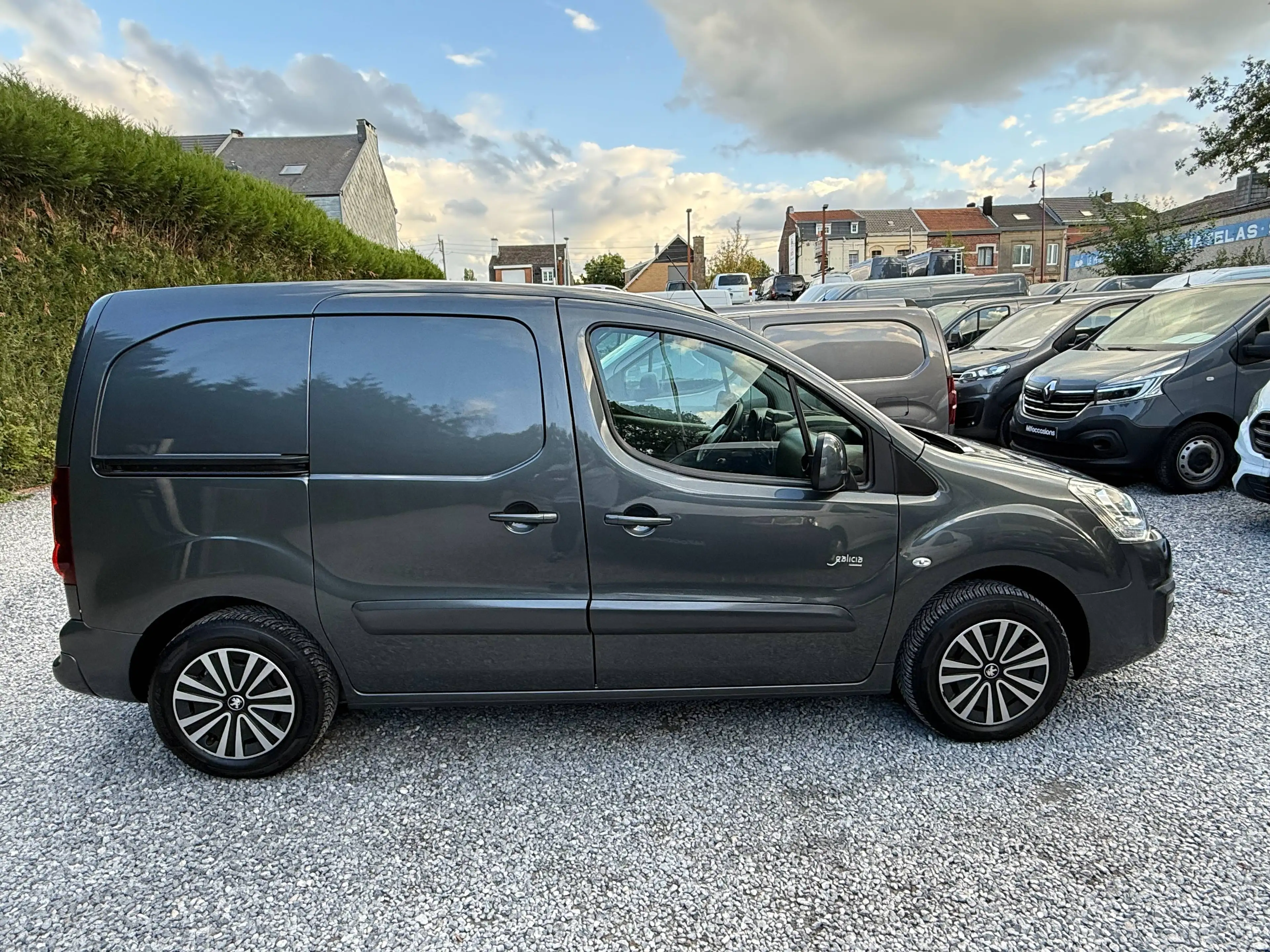 Peugeot Partner GALICIA - 1.6 HDi - 3 PLACES - UTILITAIRE - 100.000 KM - A VOIR - — photo 7