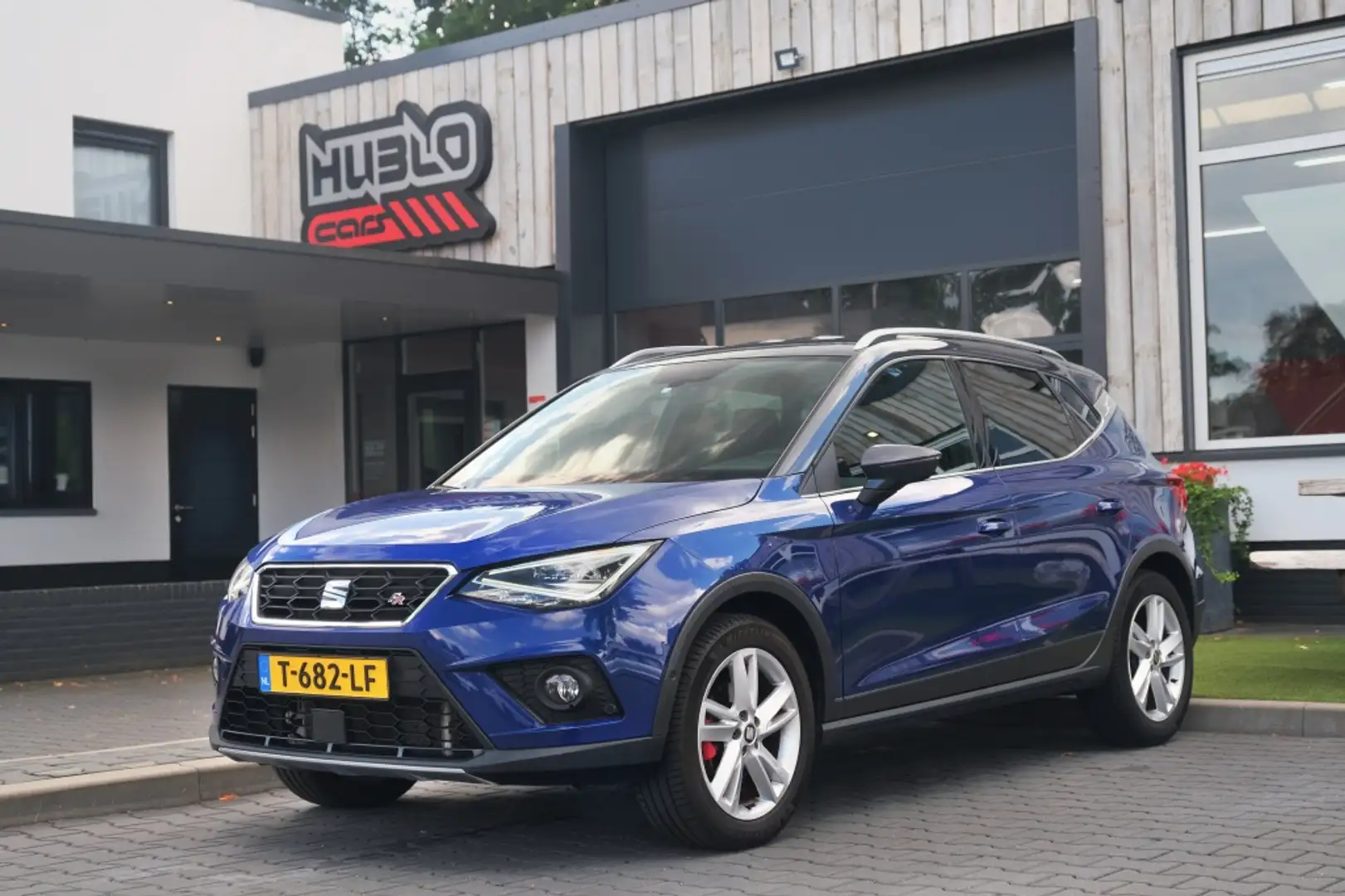 SEAT Arona 1.0 TSI FR Blauw - 1
