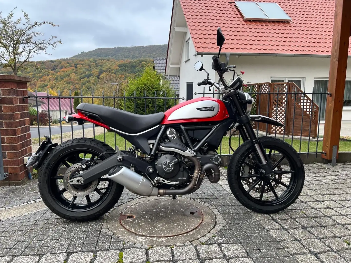 Ducati Scrambler Rot Roşu - 1
