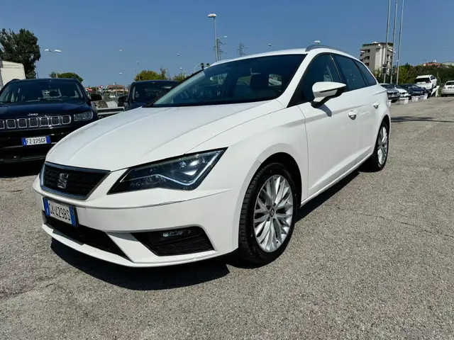 Seat Leon view 9