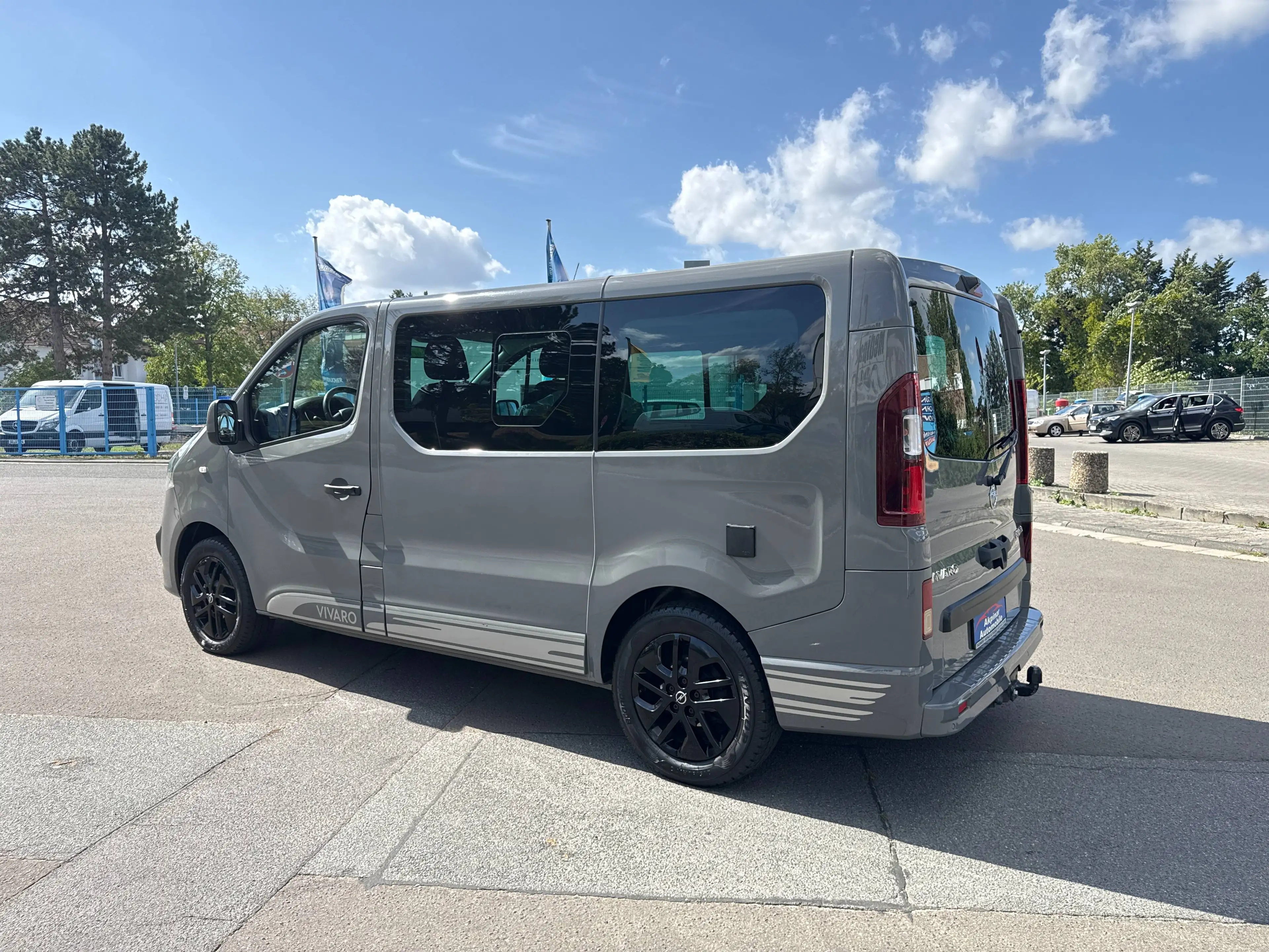 Opel Vivaro B 1.6 BiTurbo L1H1 2,7t Sport CAMPER-UMBAU (AHK*BETT) — photo 7