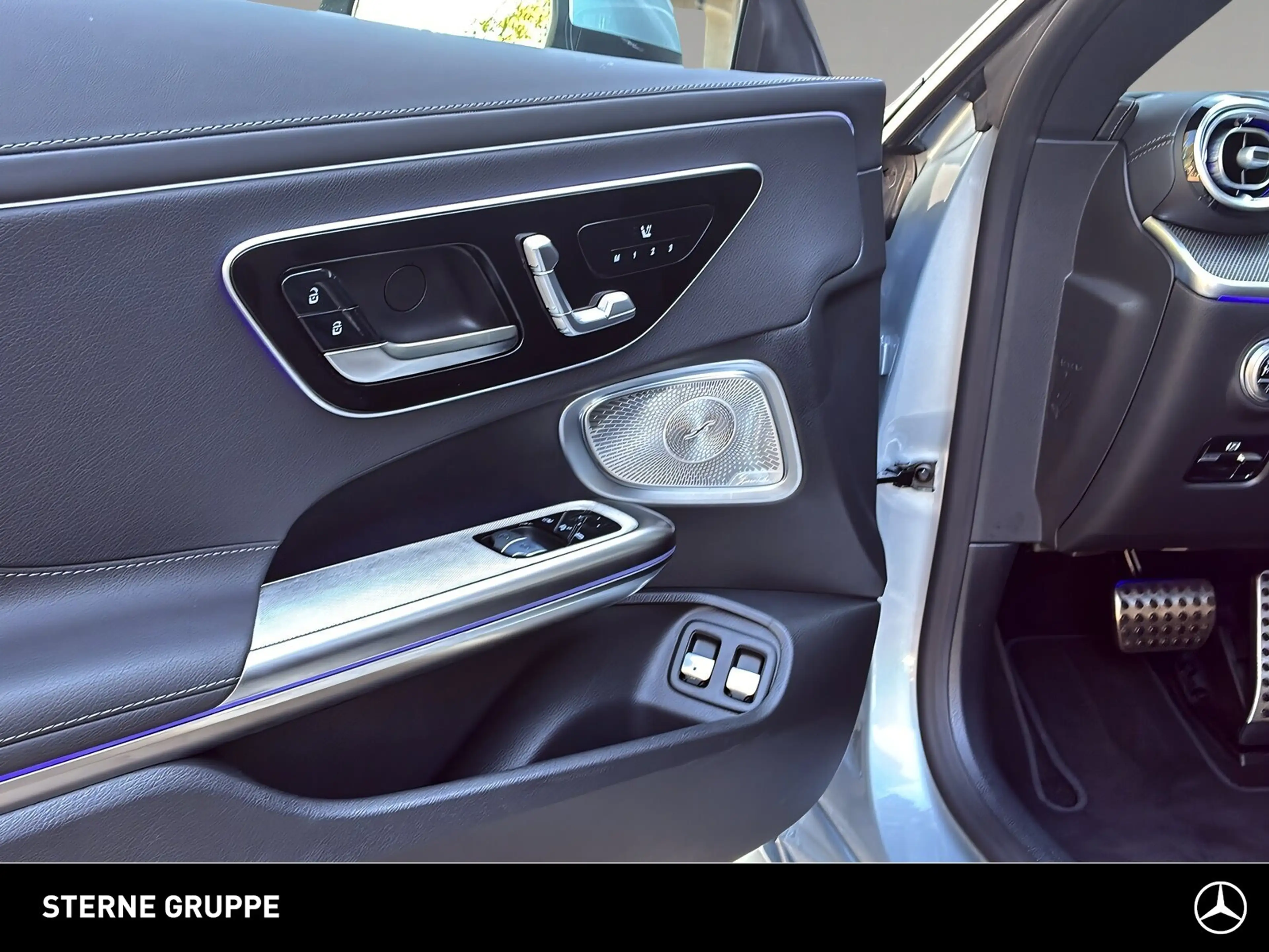 Mercedes-Benz CLE 300 CLE 300 e AMG 19" HUD Pano 360 Burm Ambi Totwi — photo 14