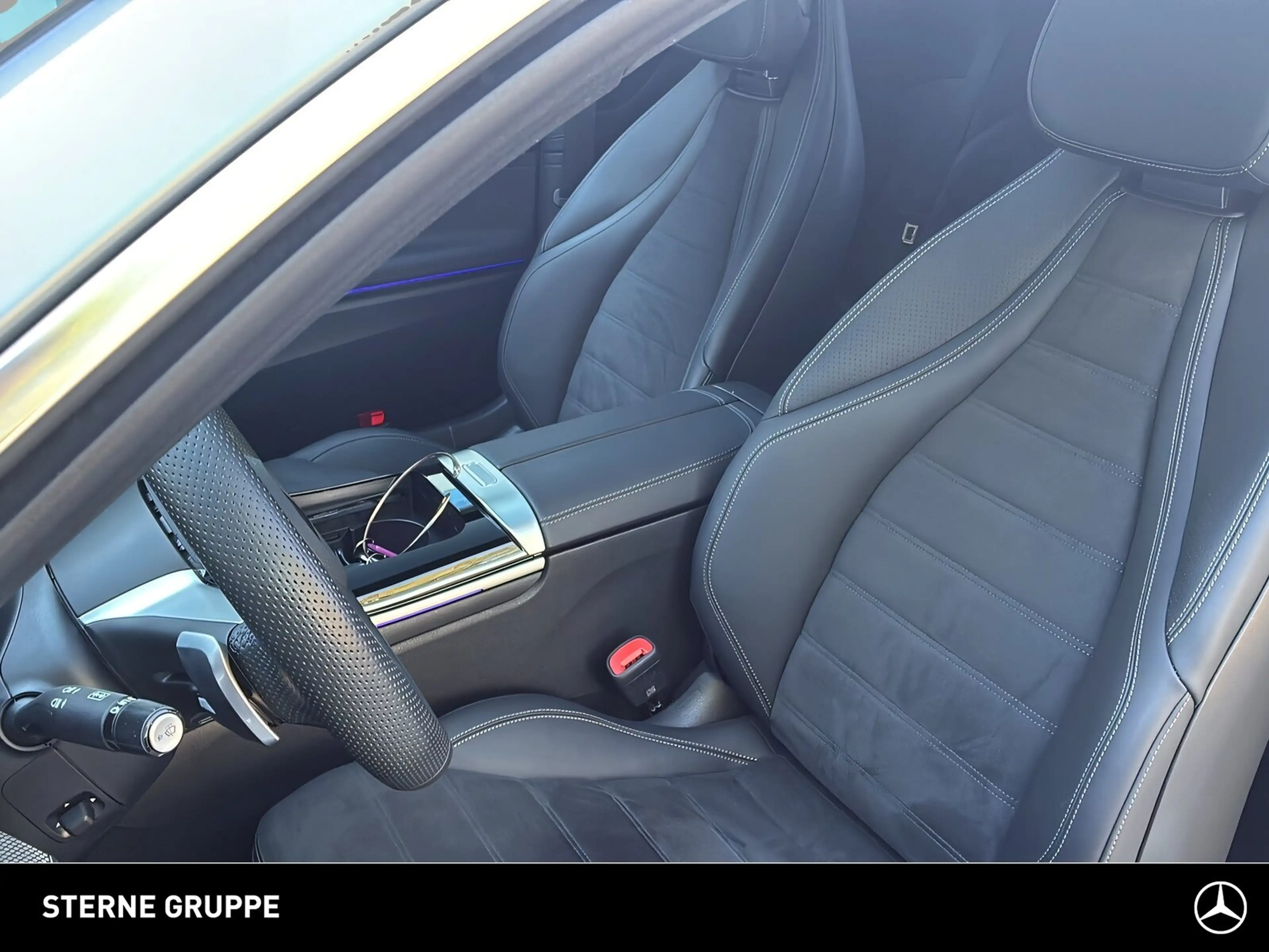 Mercedes-Benz CLE 300 CLE 300 e AMG 19" HUD Pano 360 Burm Ambi Totwi — photo 12