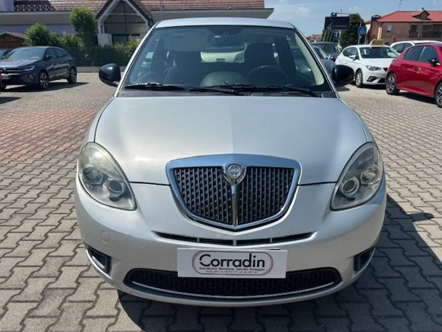 Lancia Ypsilon Ypsilon II 2007 1.4 8v Unyca ecochic Gpl Argento - 2