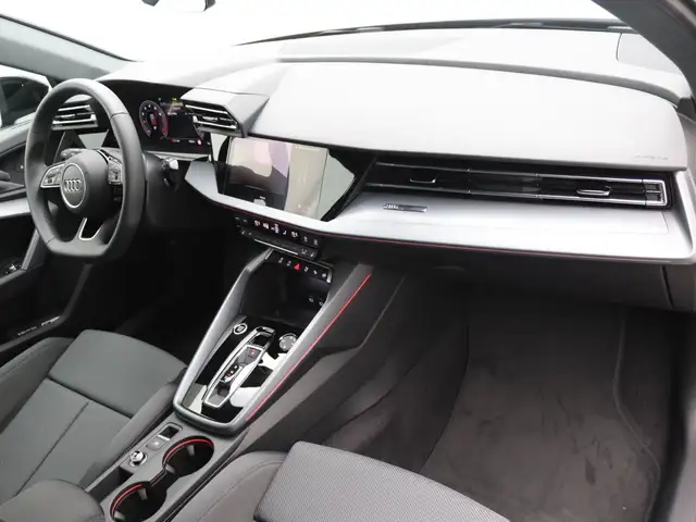 Audi A3 view 9