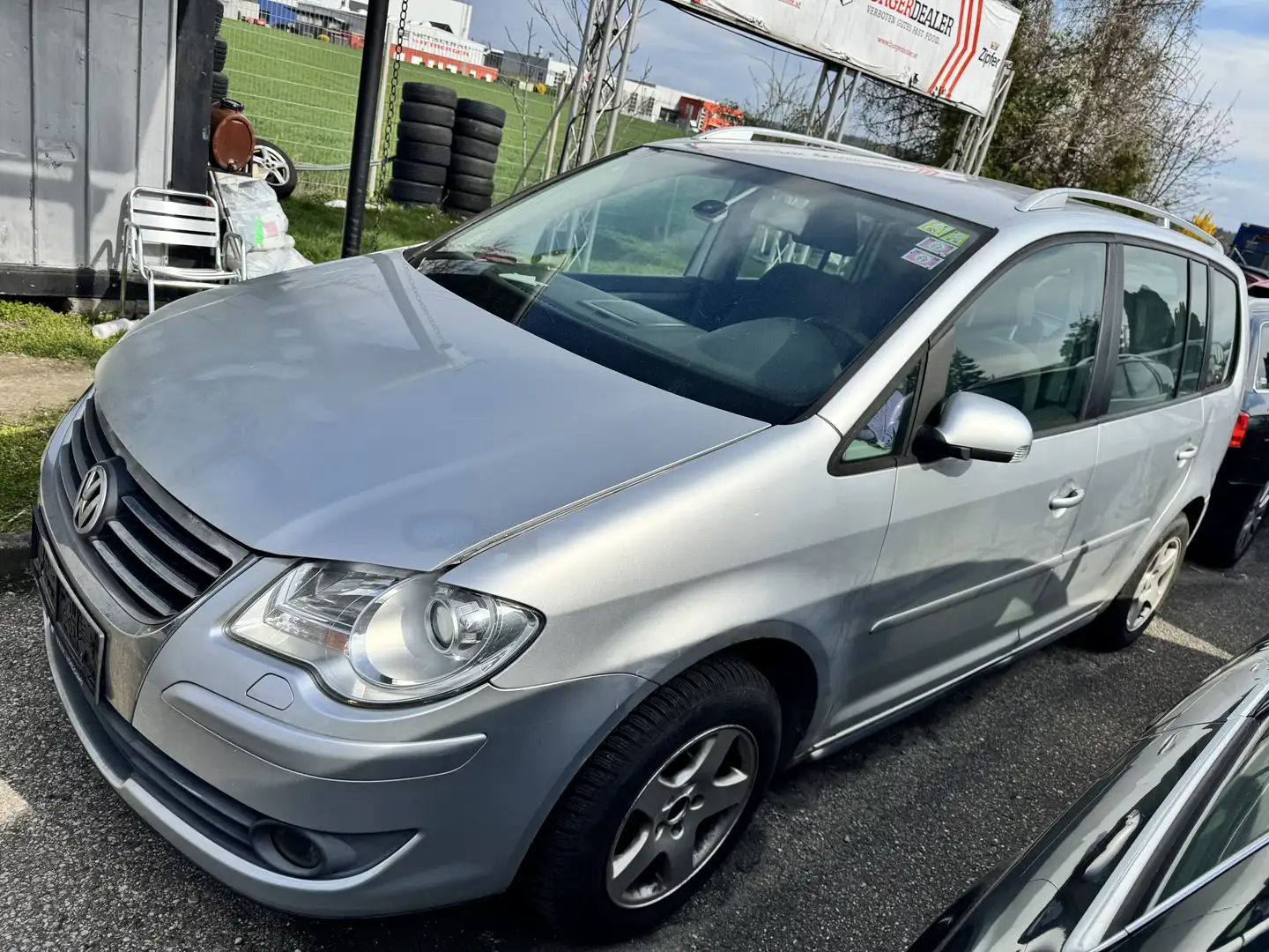 Volkswagen Touran Highline Silber - 1