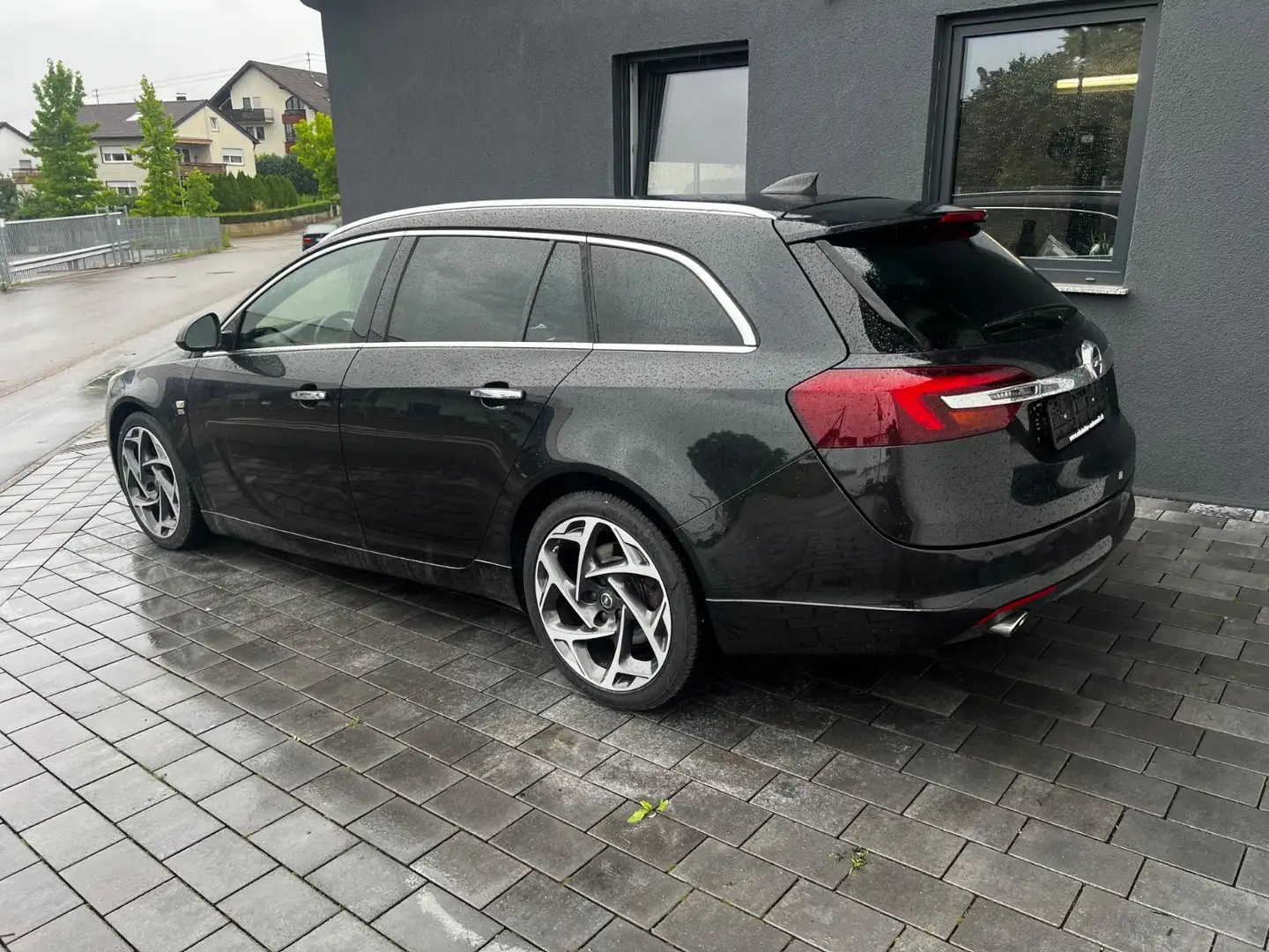 Opel Insignia A Sports Tourer Busi.  2.0CDTI OPC-Line Schwarz - 2
