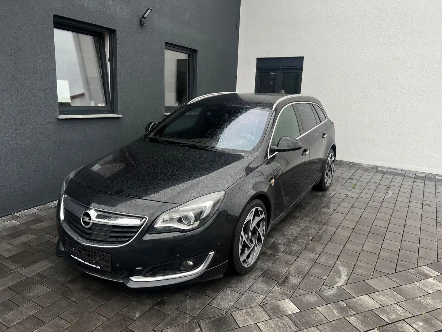 Opel Insignia A Sports Tourer Busi.  2.0CDTI OPC-Line Schwarz - 1