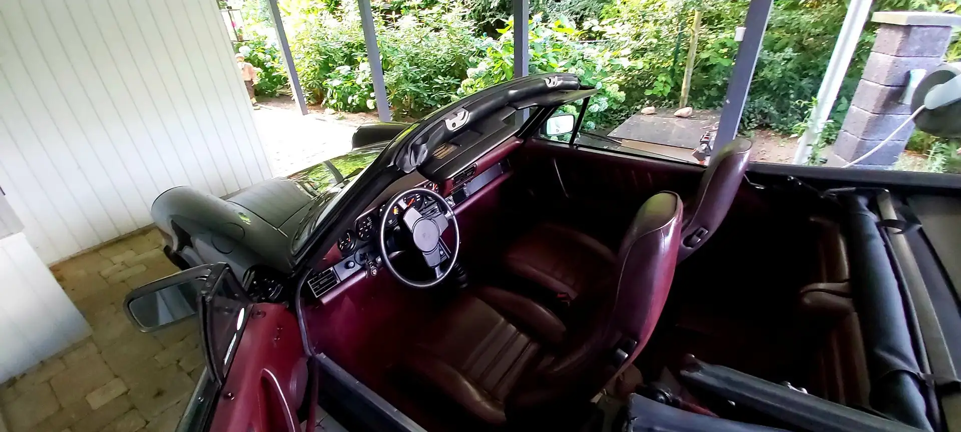 Porsche 911 Carrera Cabriolet - 2