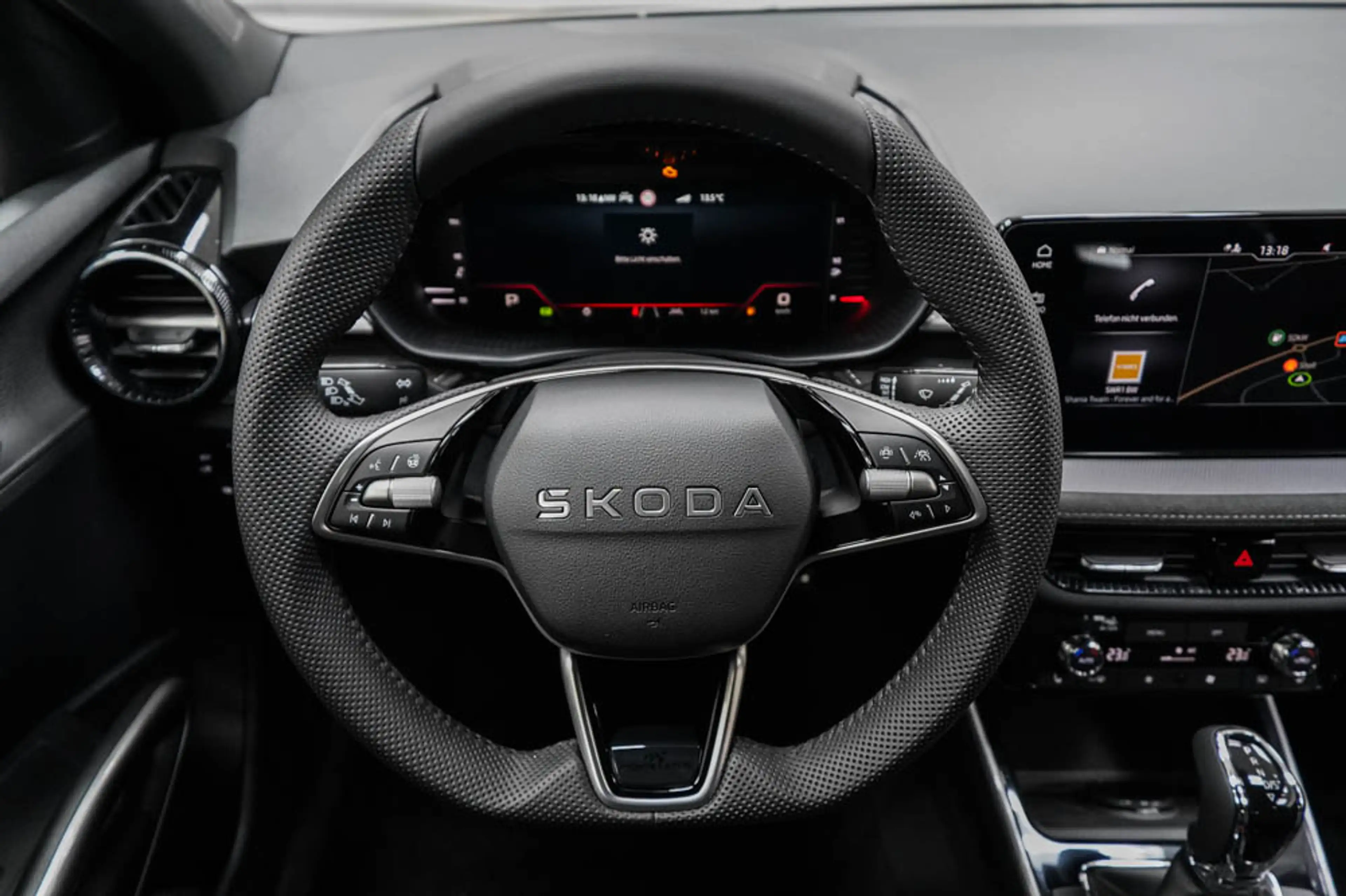 Skoda Fabia 1,5 TSI DSG Monte Carlo - LAGER — photo 9