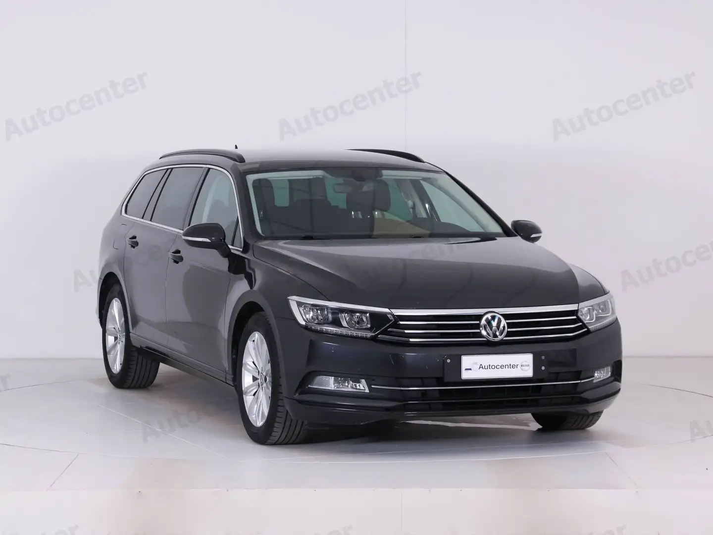 Volkswagen Passat Variant Passat Variant 1.6 tdi Business  120cv dsg Gris - 2