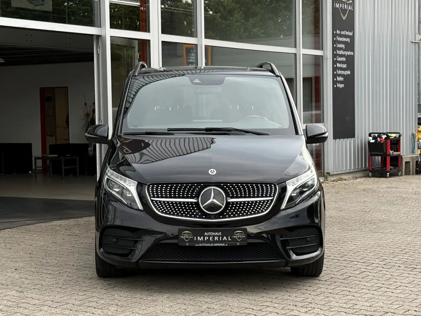 Mercedes-Benz V 220 V220d VIP AMG 4XSitzklima+MASSAGE+COMAND+ACC+360 Negru - 2