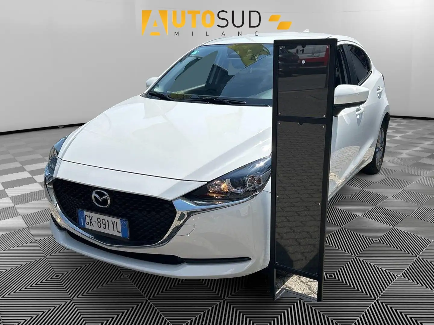 Mazda 2 2 1.5 Evolve 75cv Alb - 1
