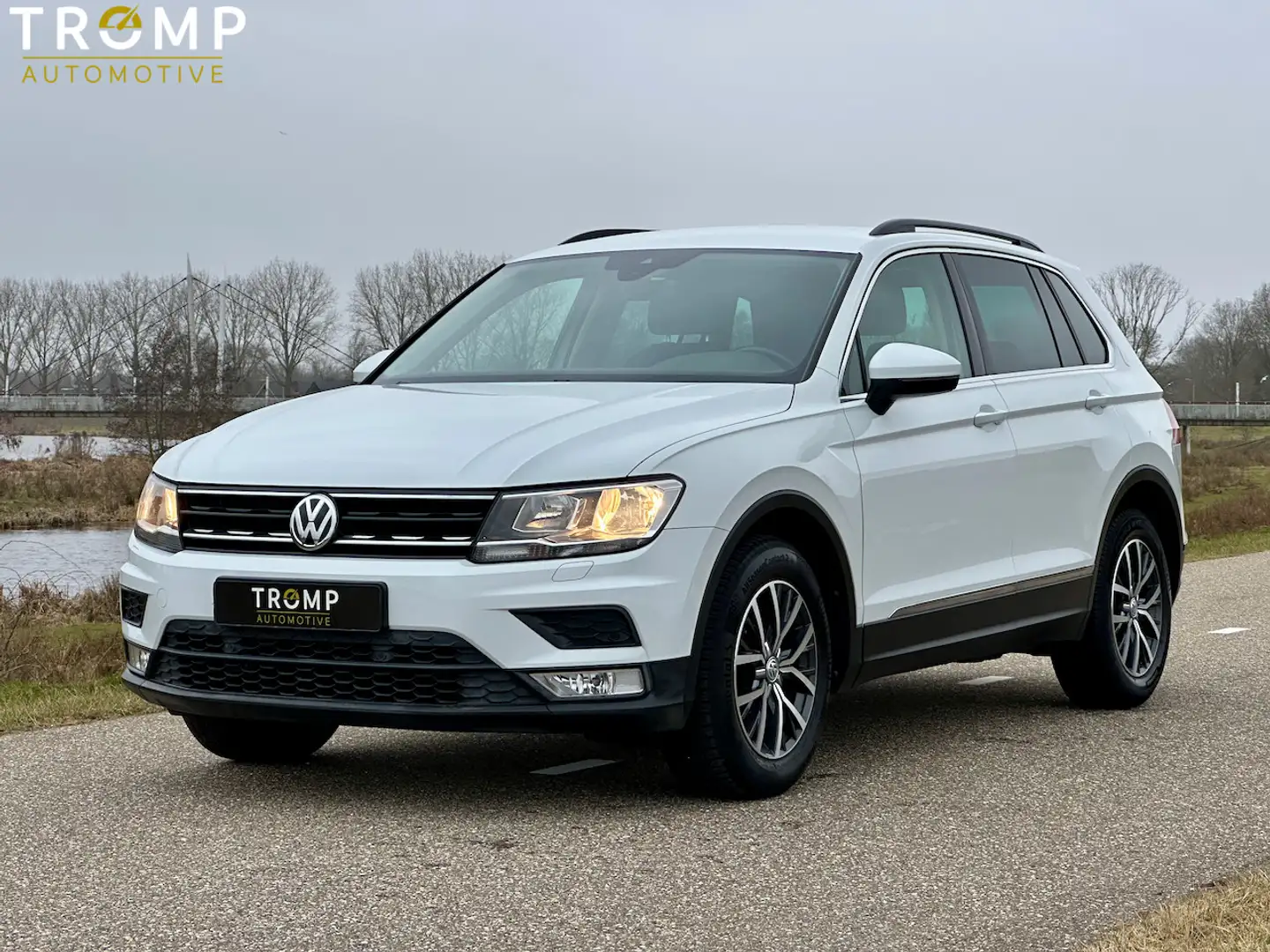 Volkswagen Tiguan 1.4 TSI Connected Series Weiß - 1