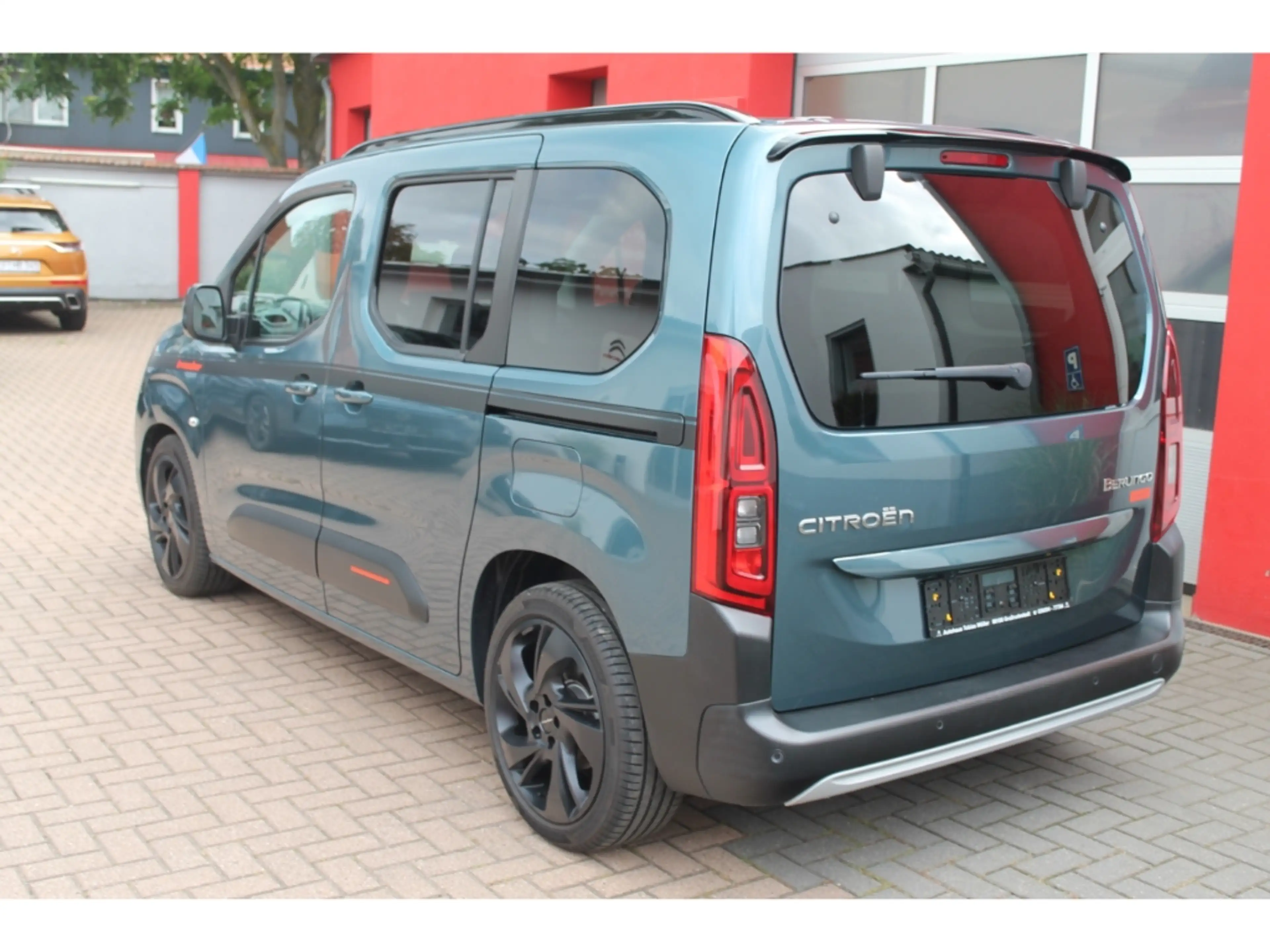 Citroen Berlingo Max XTR M BHDi130 IRMSCHER Pano Kamera Navi Shz — photo 3