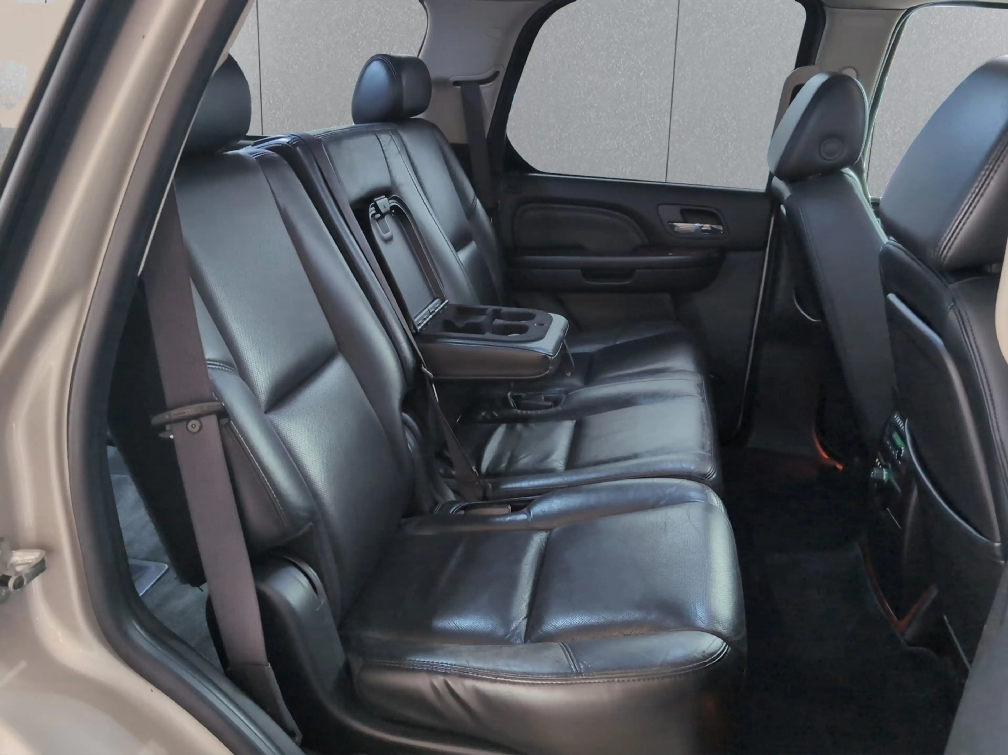 Cadillac Escalade 6.2 V8 /Bose/AHK/Sitzlüftung/Kamera/DAB — photo 7
