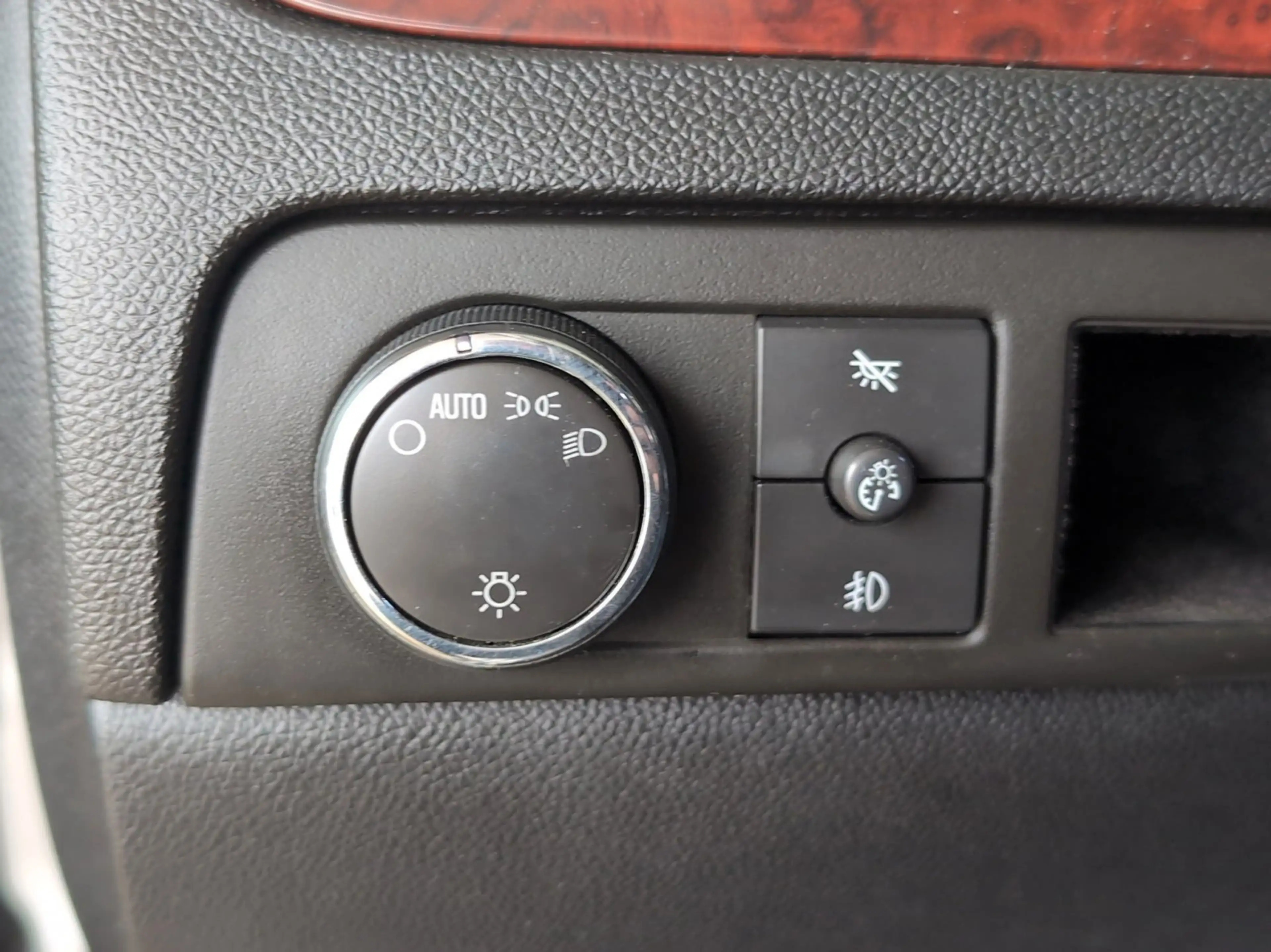 Cadillac Escalade 6.2 V8 /Bose/AHK/Sitzlüftung/Kamera/DAB — photo 12