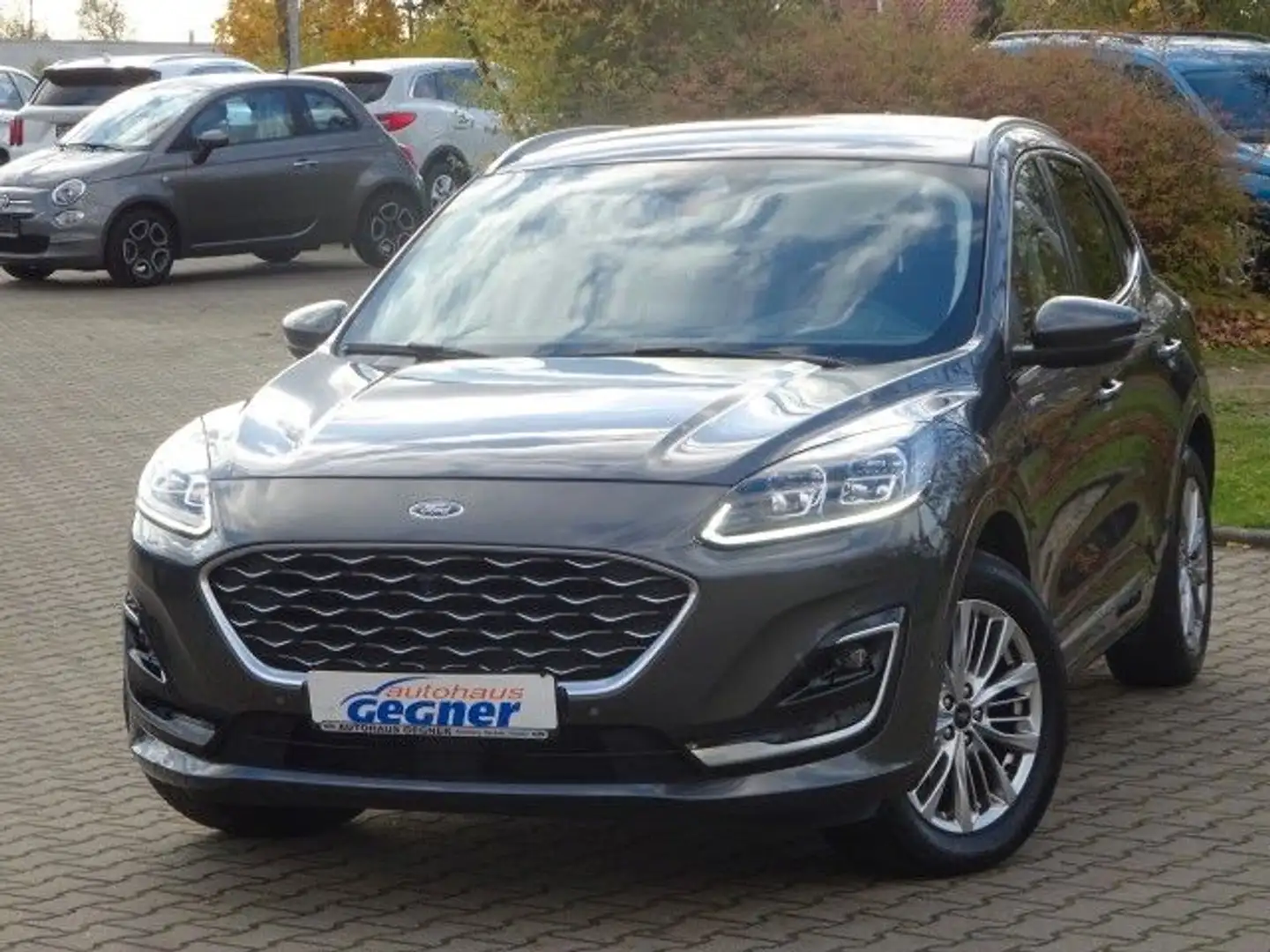 Ford Kuga 190PS Autm. Vignale 4x4 Navi B&O iACC Grau - 2